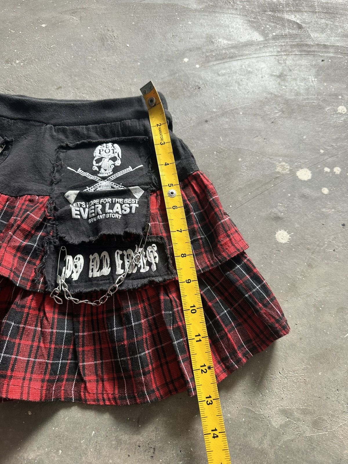 Japanese Brand Sex Pot Punk Bondage Style Chain Skull Mini Skirt Size 26" / US 2 / IT 38 - 13 Thumbnail