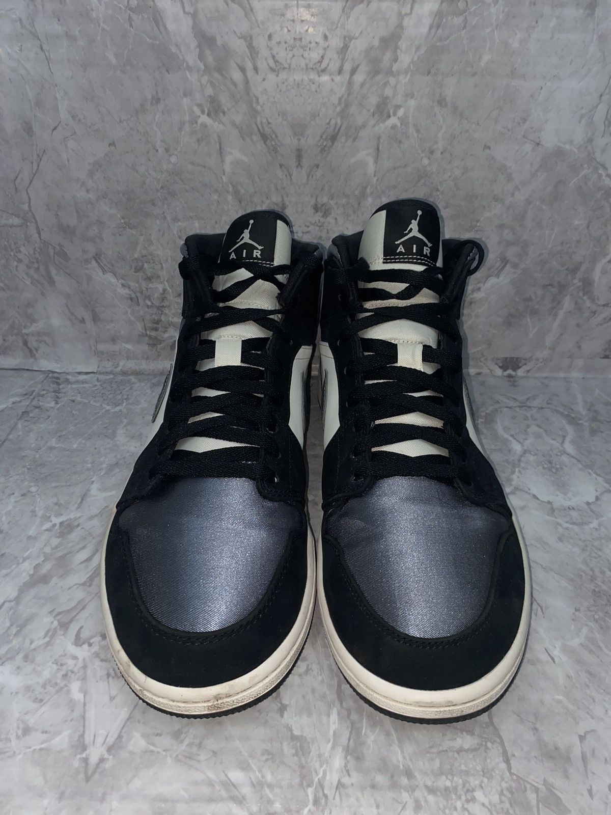 Jordan Brand Jordan 1 Mid Satin Grey Toe Size US 12 / EU 45 - 6 Thumbnail