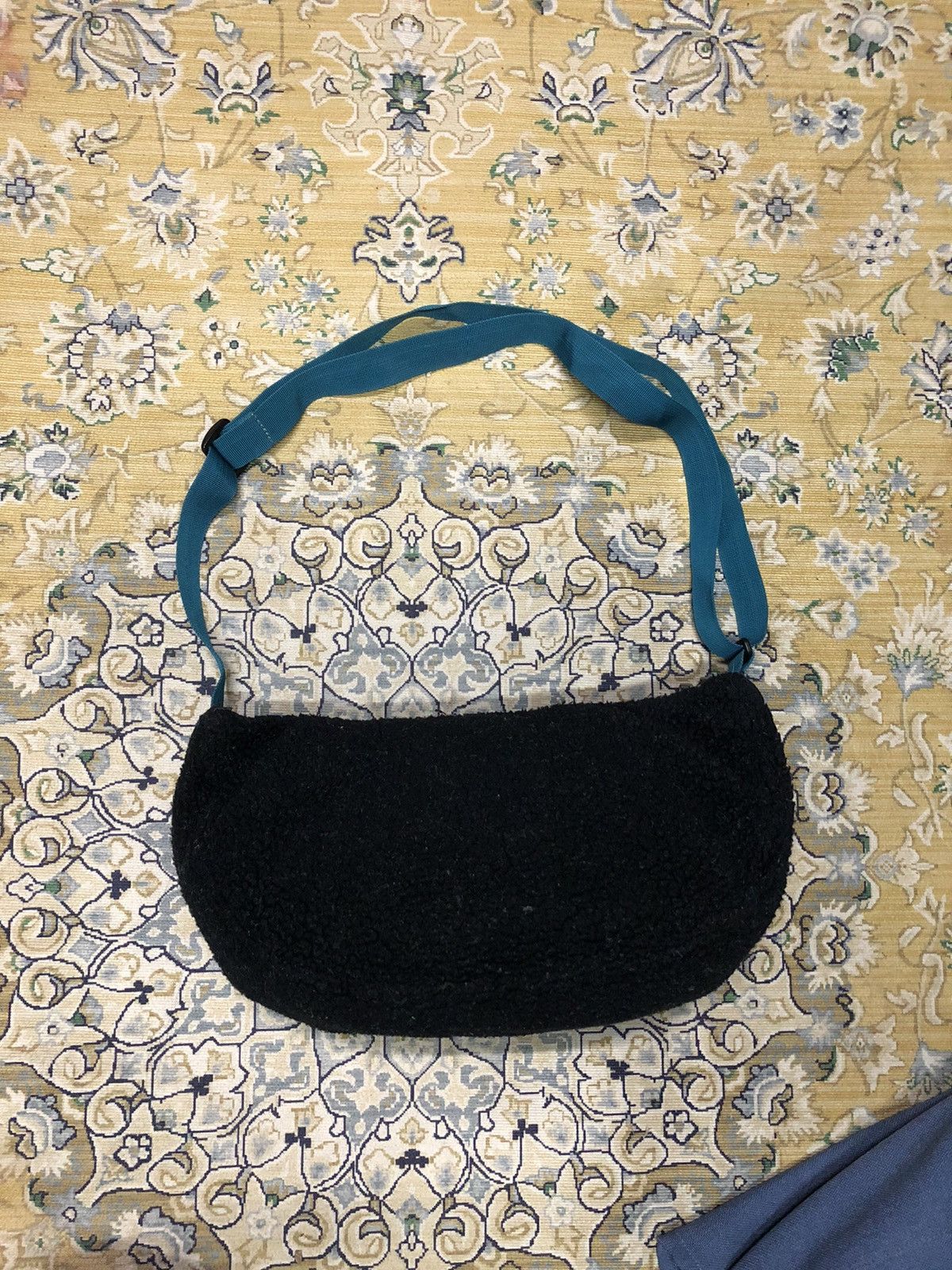 Other MEI FLEECE SLING/CROSSBODY BAG Size ONE SIZE - 2 Thumbnail