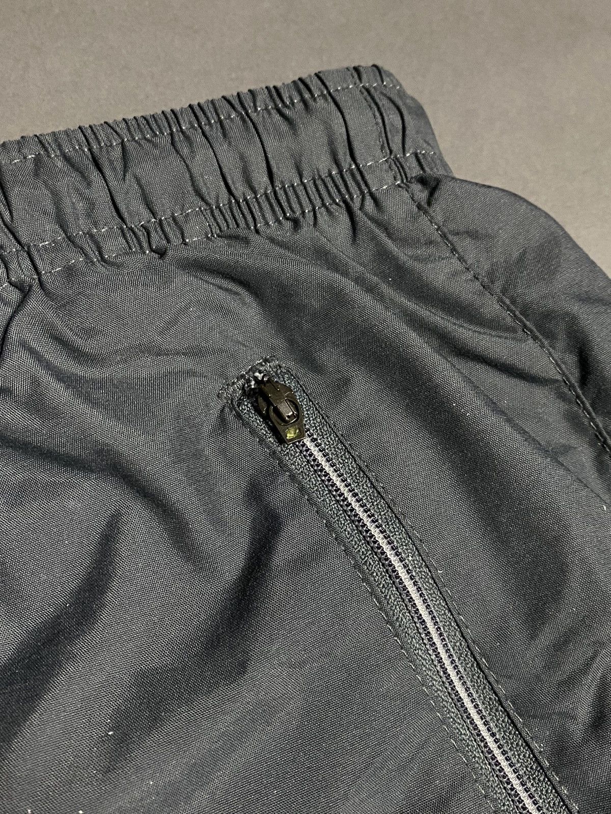 Nike × Vintage Nike vintage grey blue nylon track pants big logo Size US 34 / EU 50 - 3 Thumbnail