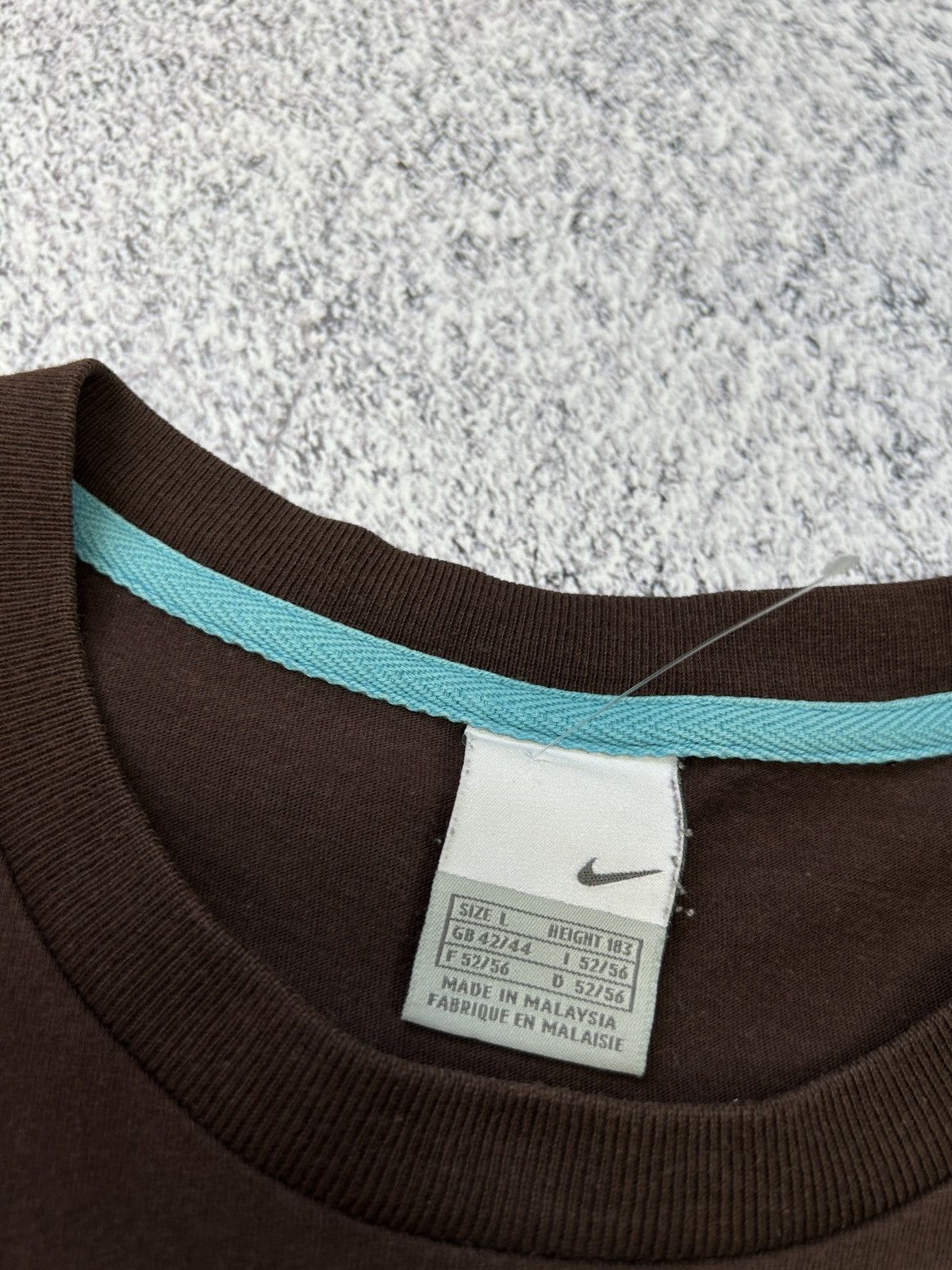 Nike Mens Vintage Nike brown T Shirt streetwear y2k tee swoosh Size US L / EU 52-54 / 3 - 3 Thumbnail