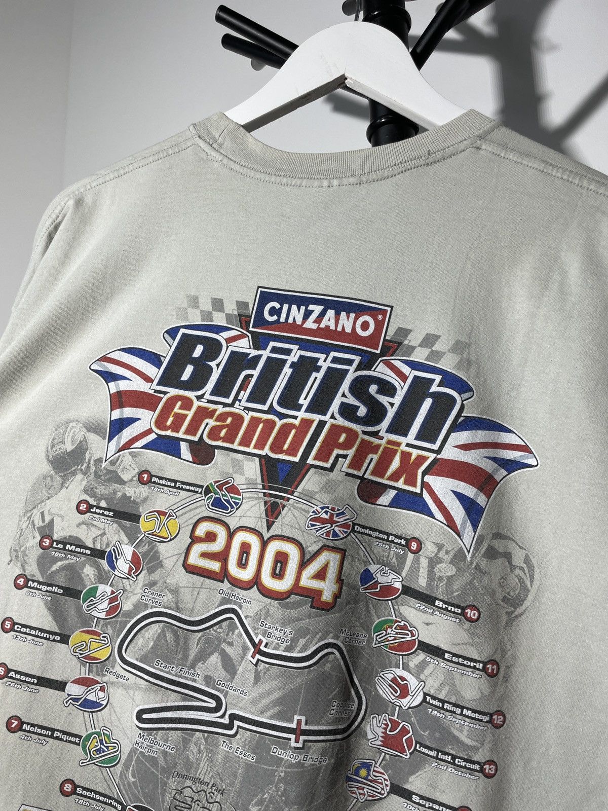 Vintage Vintage British Grand Prix 2004 Racing T-shirt Size US XL / EU 56 / 4 - 16 Thumbnail