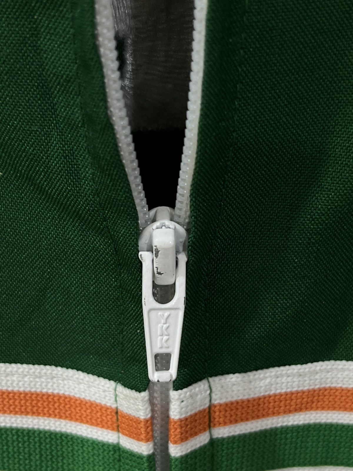Japanese Brand (Ssss). 7 ELEVEN JAPAN ZIPPER SHIRTS Size US L / EU 52-54 / 3 - 5 Thumbnail