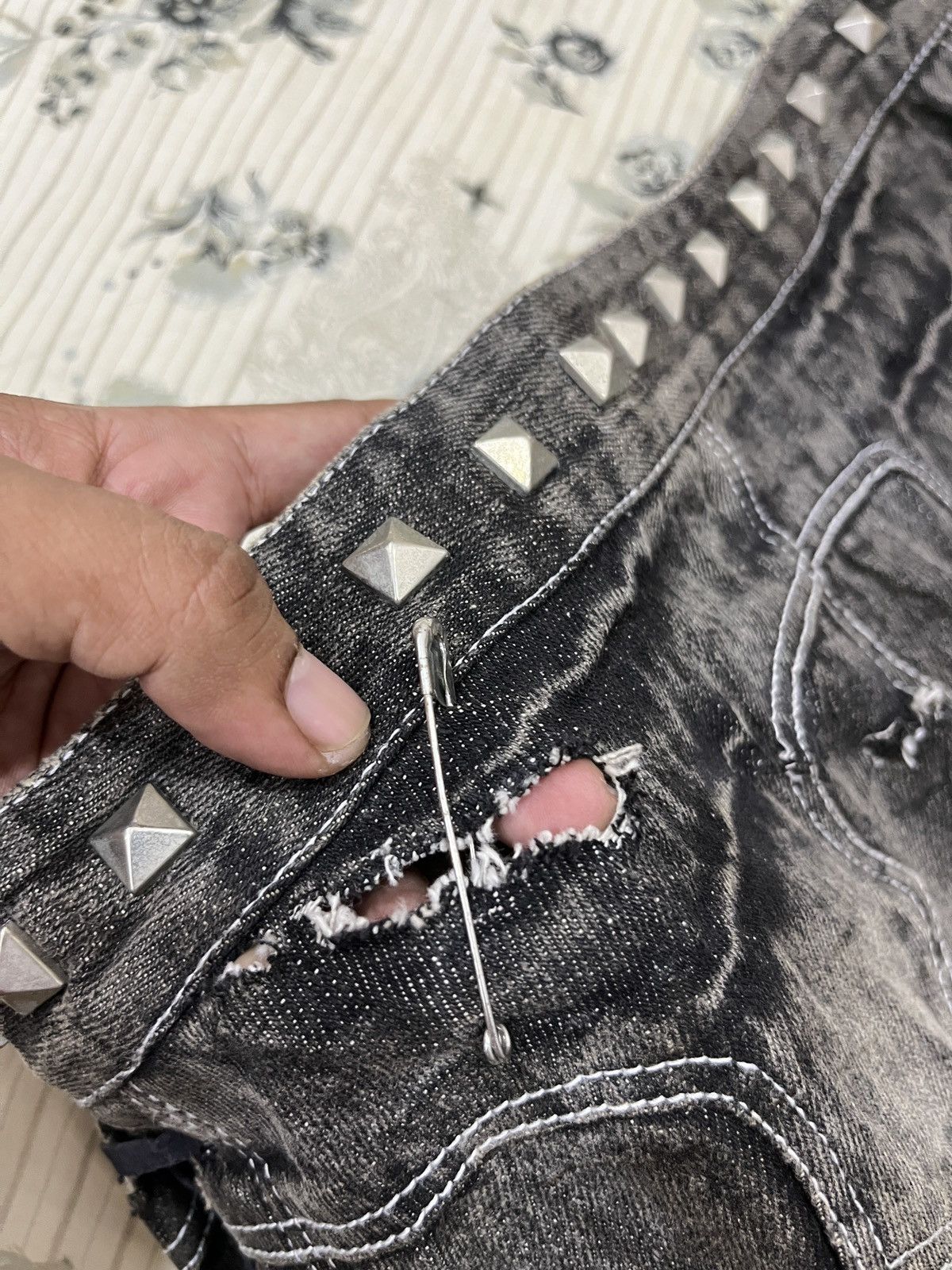 Seditionaries (Vvvv)🔥🔥🔥 HYPE CANDY STRIPPER PUNK SKIRTS Size 31" - 9 Thumbnail