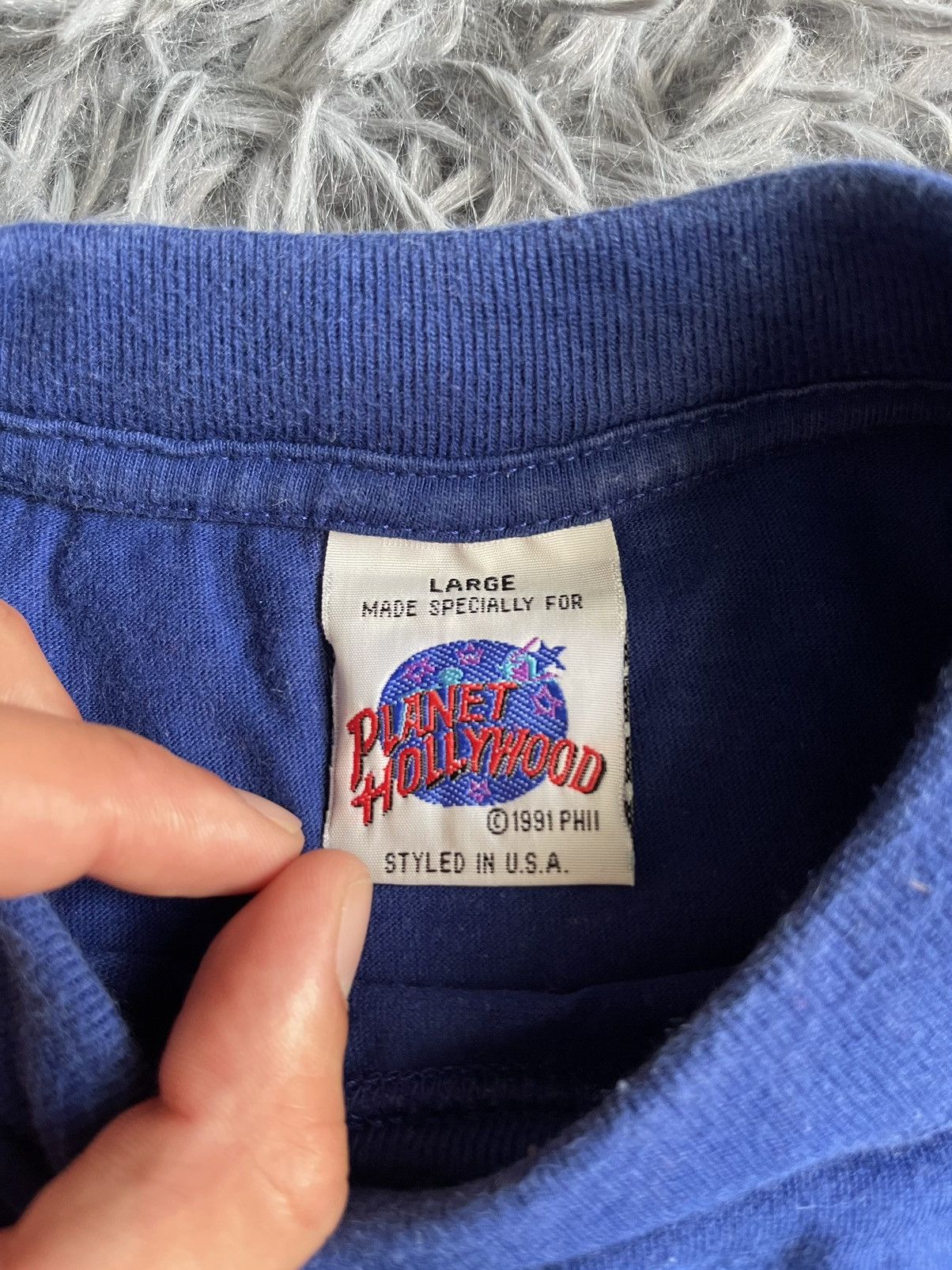 Disney × Planet Hollywood × Vintage 🌎 Planet Hollywood 1991 vintage Disneyland t-shirt Size US L / EU 52-54 / 3 - 4 Thumbnail