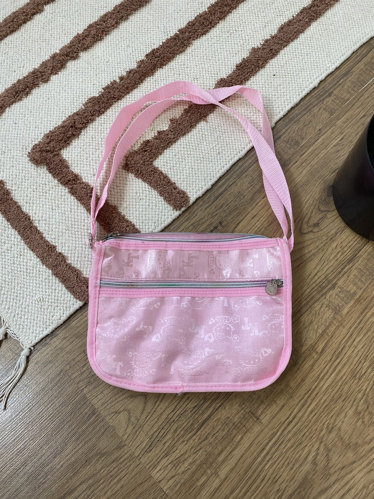 Cartoon Network HELLO KITTY PINK MONOGRAM CUTE Y2K BAG Size ONE SIZE - 3 Thumbnail