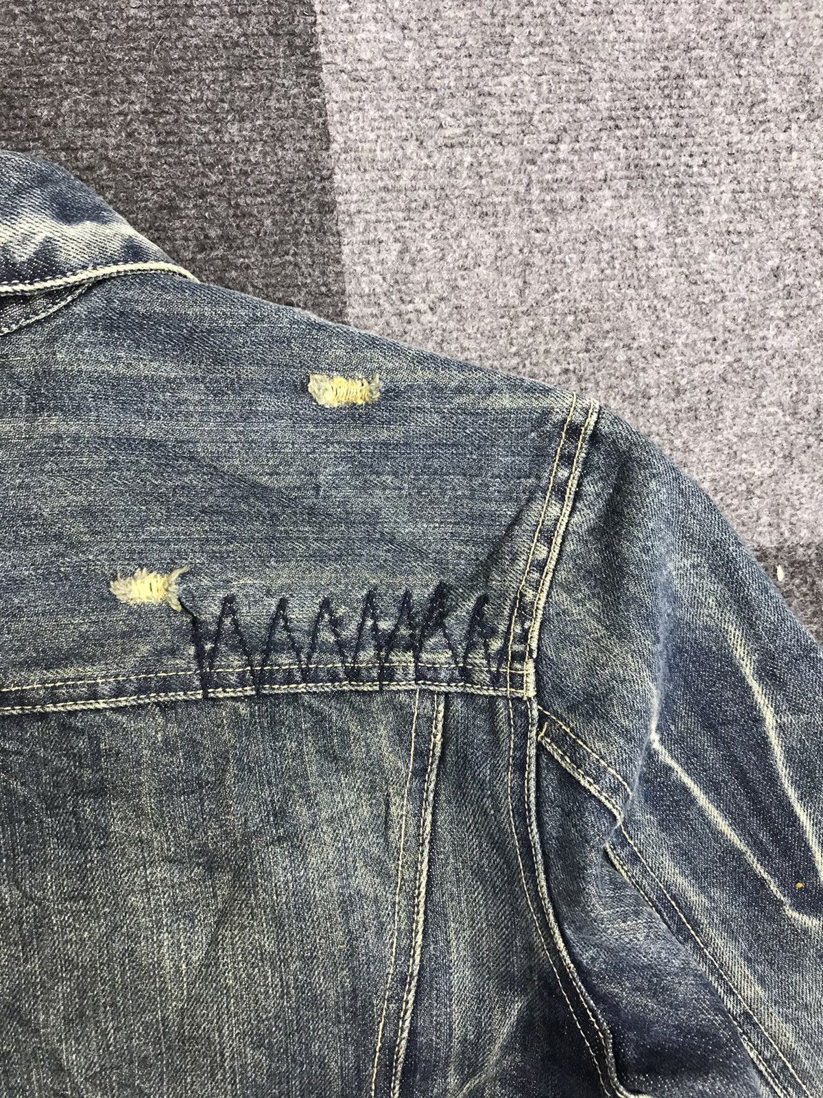 Japanese Brand POINT LOMA Japan Distressed Slim Fit Denim Jacket Size US S / EU 44-46 / 1 - 19 Thumbnail