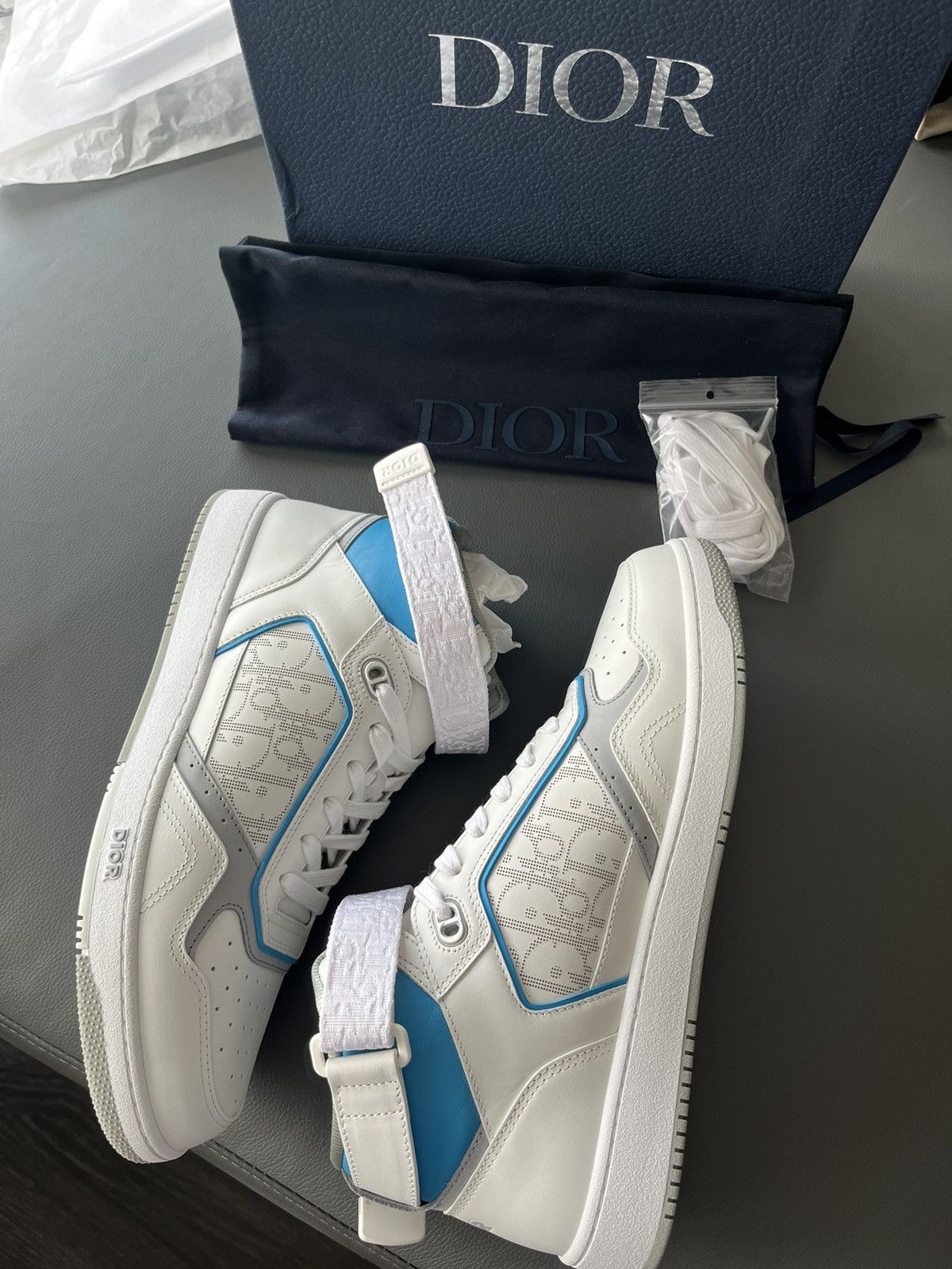 Dior Brand New Limited Edition Dior Logo Sneaker Size US 11 / EU 44 - 6 Thumbnail