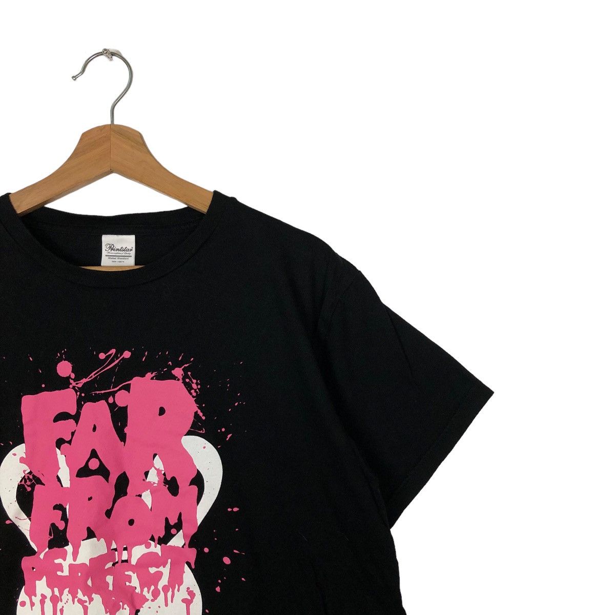 Hysteric Glamour FAR FROM PERFECT SPELL OUT BIG LOGO TEE PUNK DESIGN Size US L / EU 52-54 / 3 - 5 Thumbnail