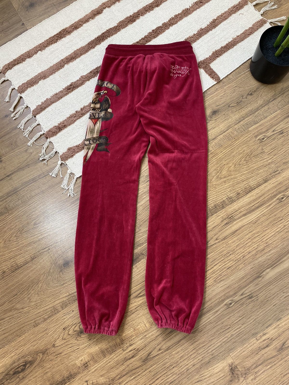 Christian Audigier ED HARDY VELOUR EAGLE SWEATPANTS Size 27" / US 4 / IT 40 - 4 Thumbnail