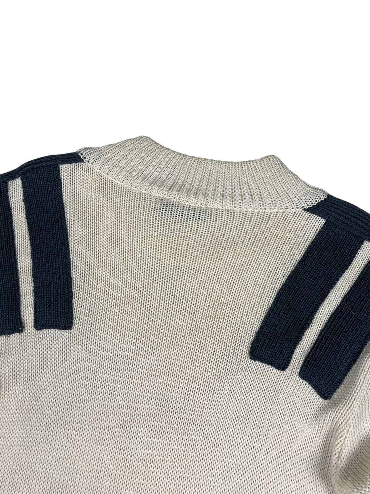 Giorgio Armani Vintage Giorgio Armani Neve AW02 Hybrid Knit Sweater Size US M / EU 48-50 / 2 - 10 Thumbnail