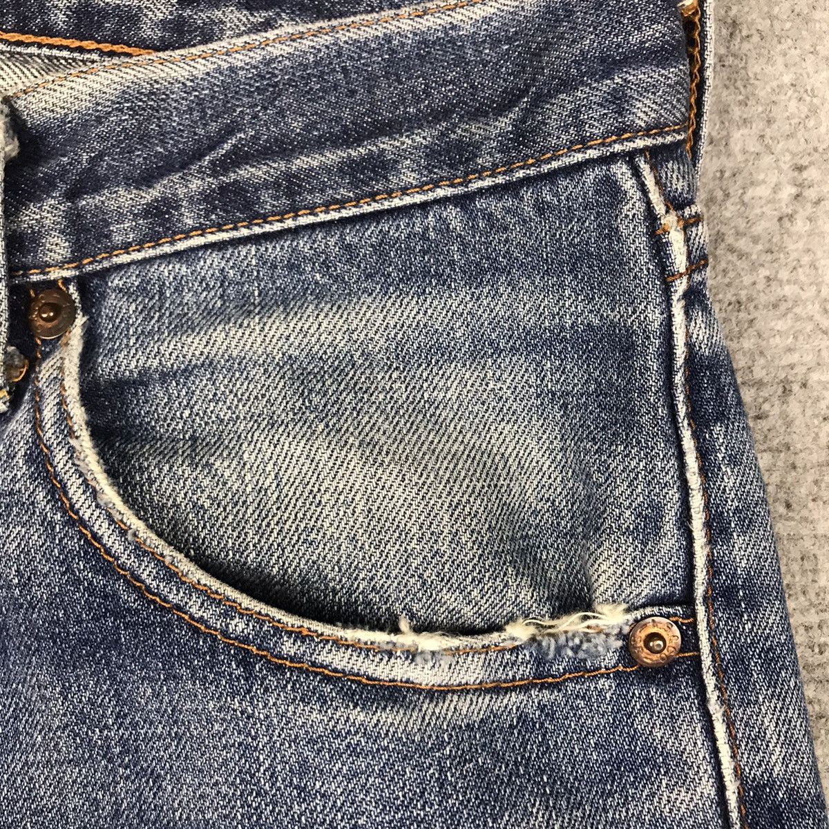 Levi's LEVIS 503 JAPANESE BAGGY BLUE FADED DENIM PANTS Size US 31 - 5 Thumbnail