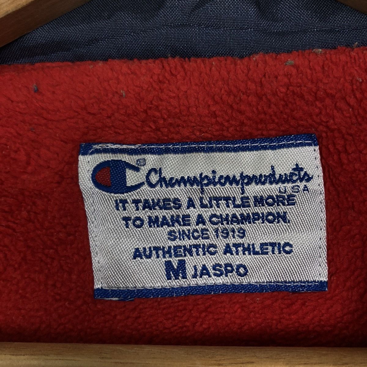 Champion VINTAGE SPORT SURVIVAL JACKET CHAMPION JAPAN MADE Size US M / EU 48-50 / 2 - 12 Thumbnail