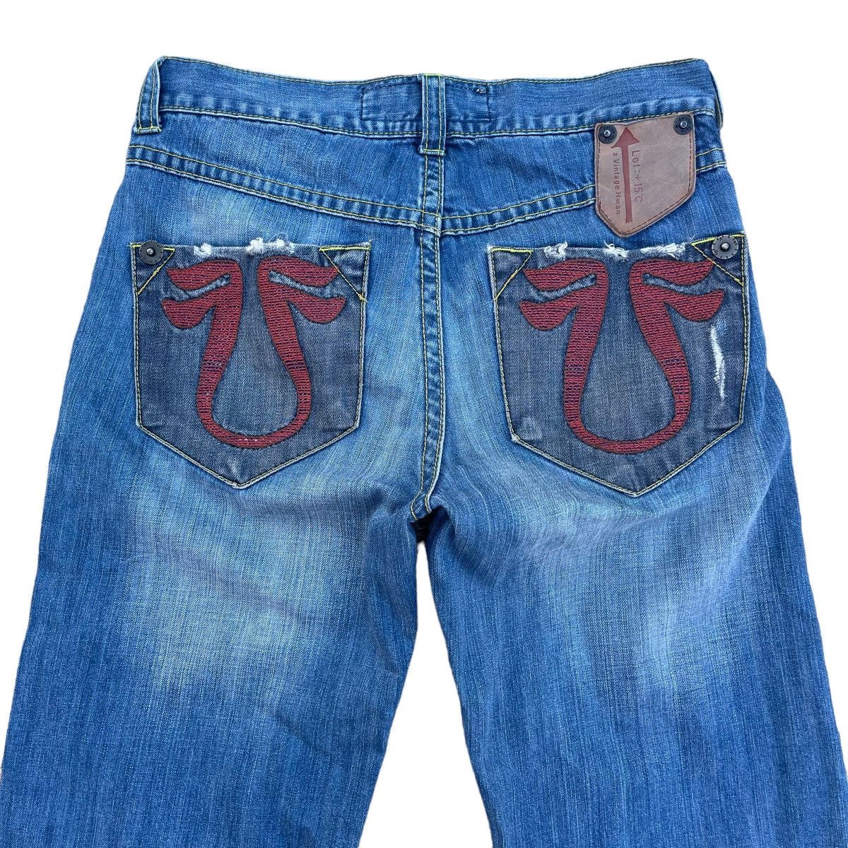 If Six Was Nine × Japanese Brand × Le Grande Bleu (L.G.B.) 🇯🇵 VINTAGE A.V.H LEATHER PATCH DENIM PANTS Size US 32 / EU 48 - 11 Thumbnail