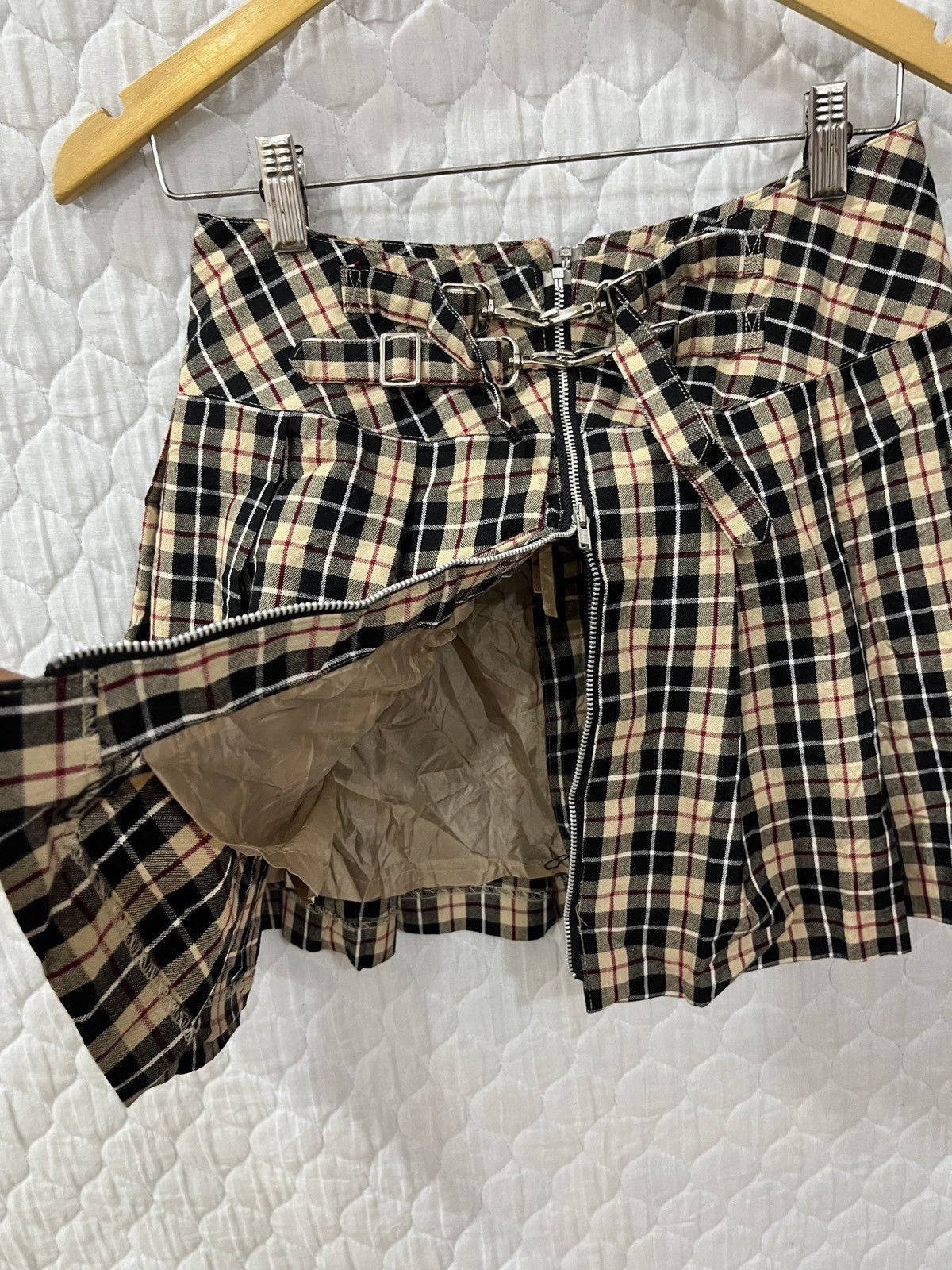 Hypebeast (Uuuu) 🔥💣 ARCHIVE RASBORA TARTAN SKIRTS Size 27" / US 4 / IT 40 - 6 Thumbnail