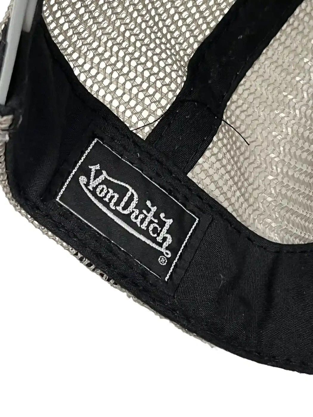 Von Dutch Von Dutch Distressed LA Script Heart Patch Trucker Hat Y2K Size ONE SIZE - 13 Thumbnail
