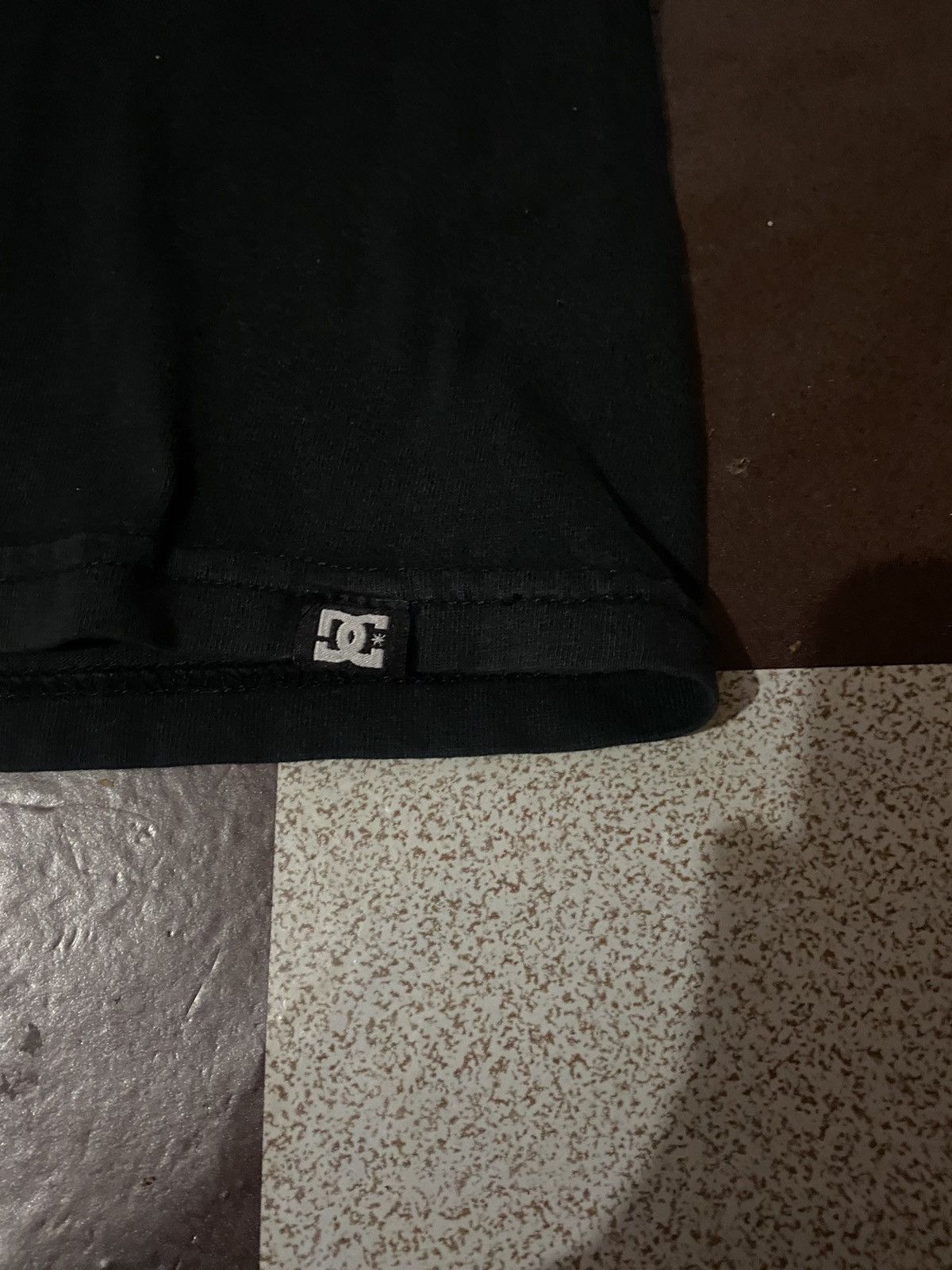 DC Vintage Dc Shoes T Shirt Size US XL / EU 56 / 4 - 4 Thumbnail