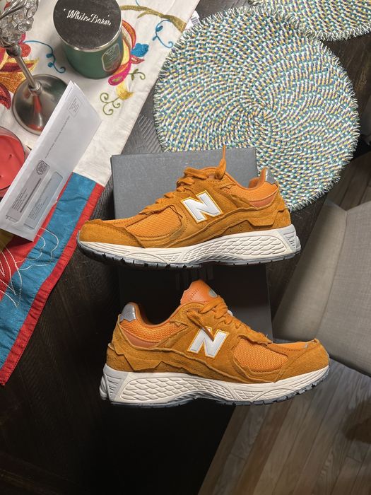 new balance texas orange