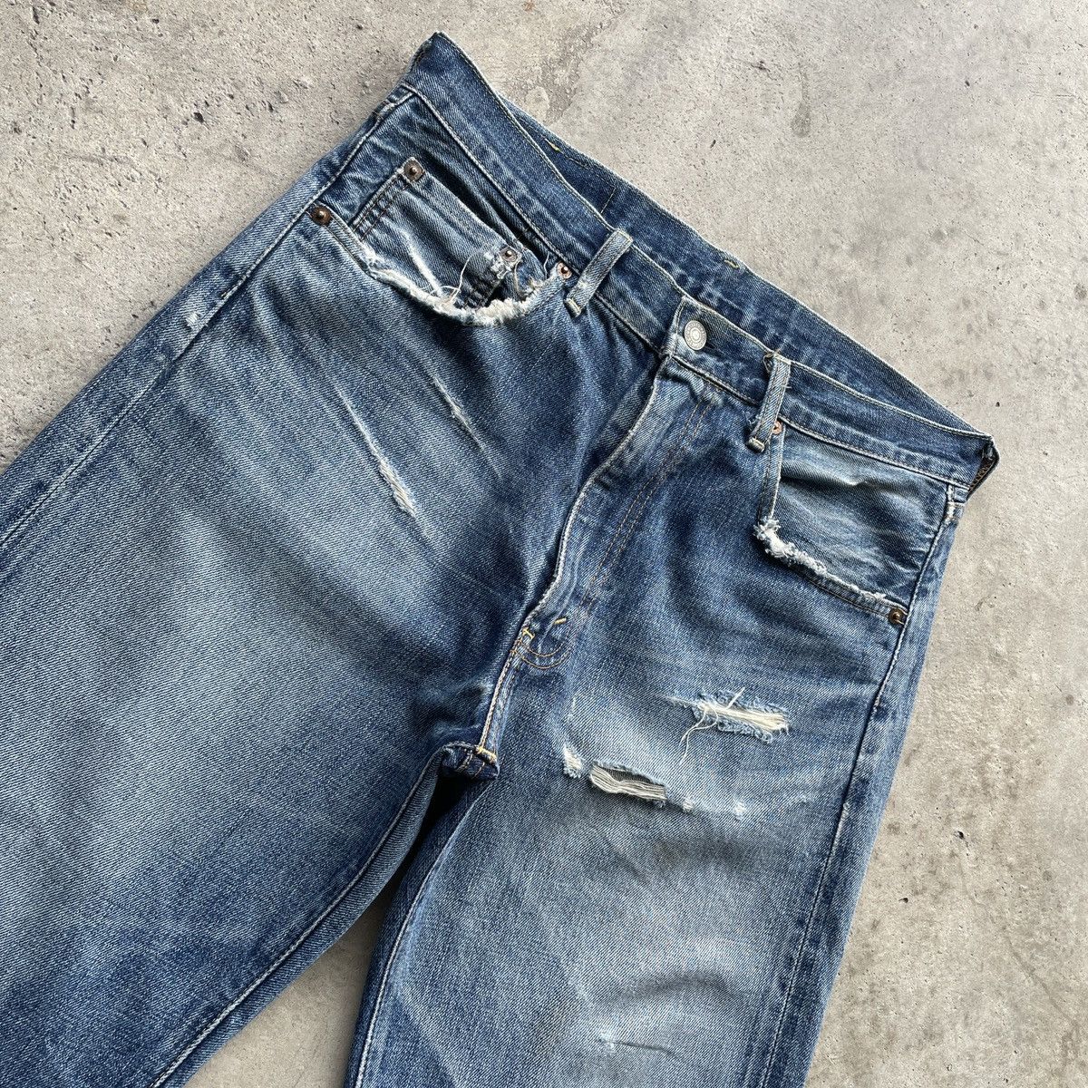 Levi's Vintage Clothing Vintage Levi’s 502 Big E Faded Selvedge Denim Jeans Pants Size US 32 / EU 48 - 5 Thumbnail