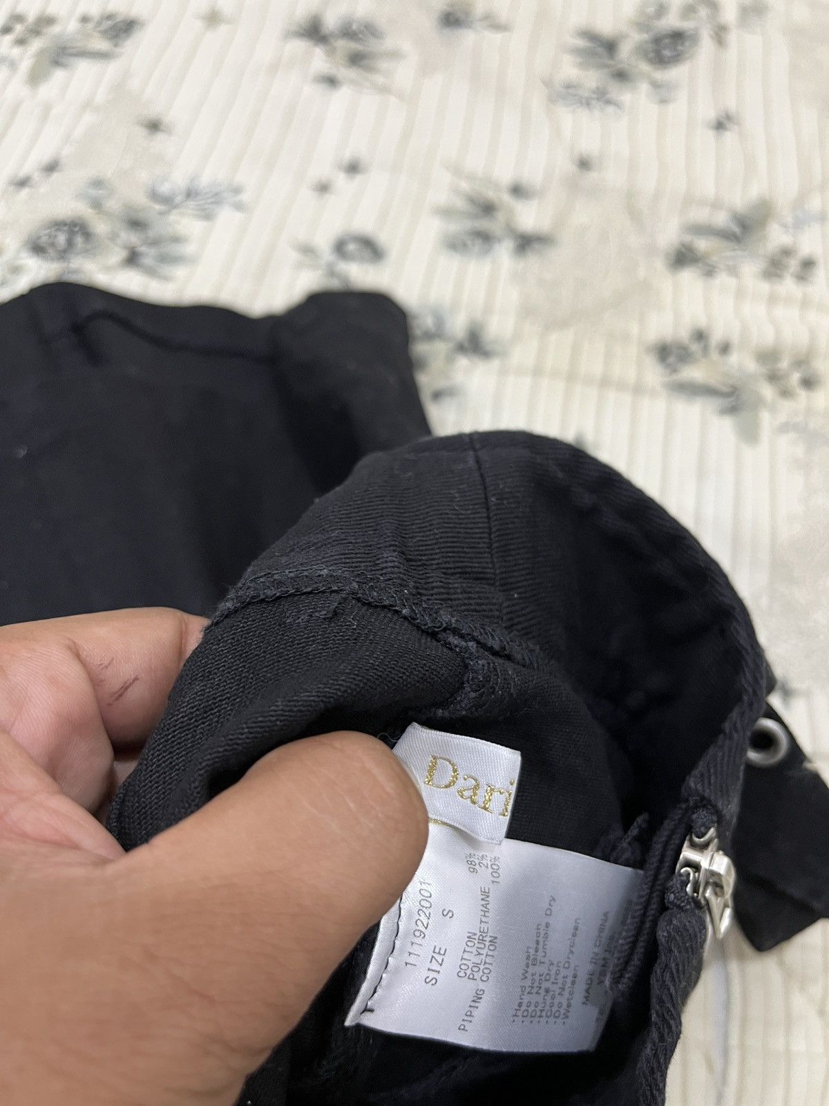 Japanese Brand (Ssss). DARISH JAPAN HYPEBEAST SKIRTS Size 23" - 14 Thumbnail