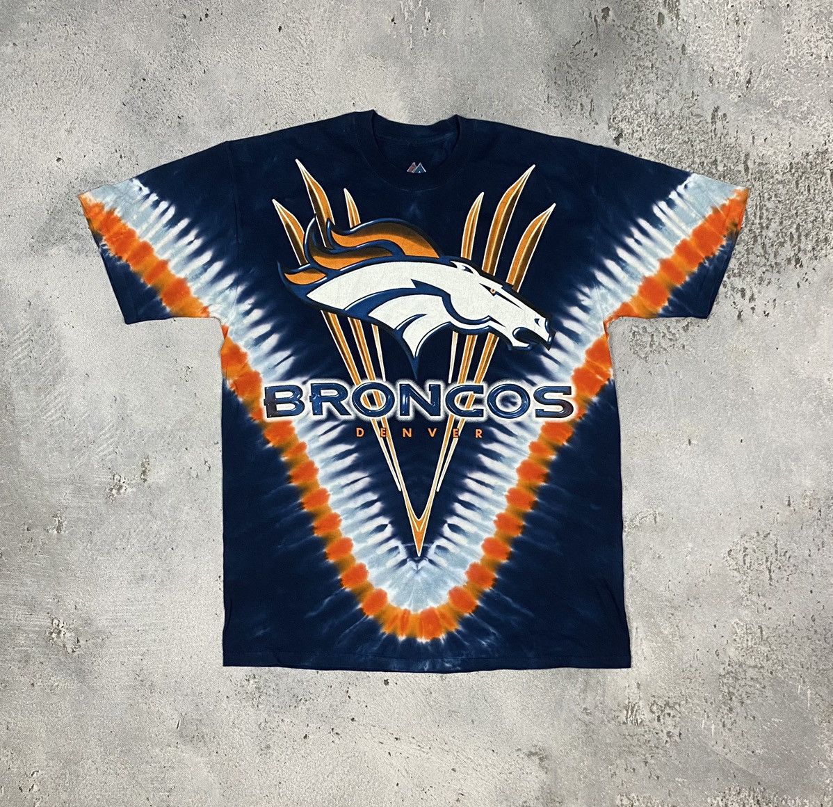 Majestic Broncos Denver NFL vintage t shirt with nice print Size US L / EU 52-54 / 3 - 3 Thumbnail