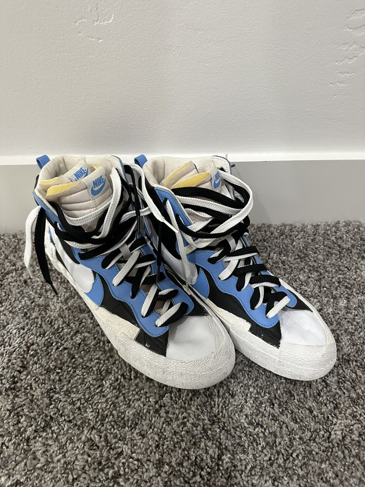 NIKE BLAZER MID SACAI WHITE BALCK LEGEND BLUE