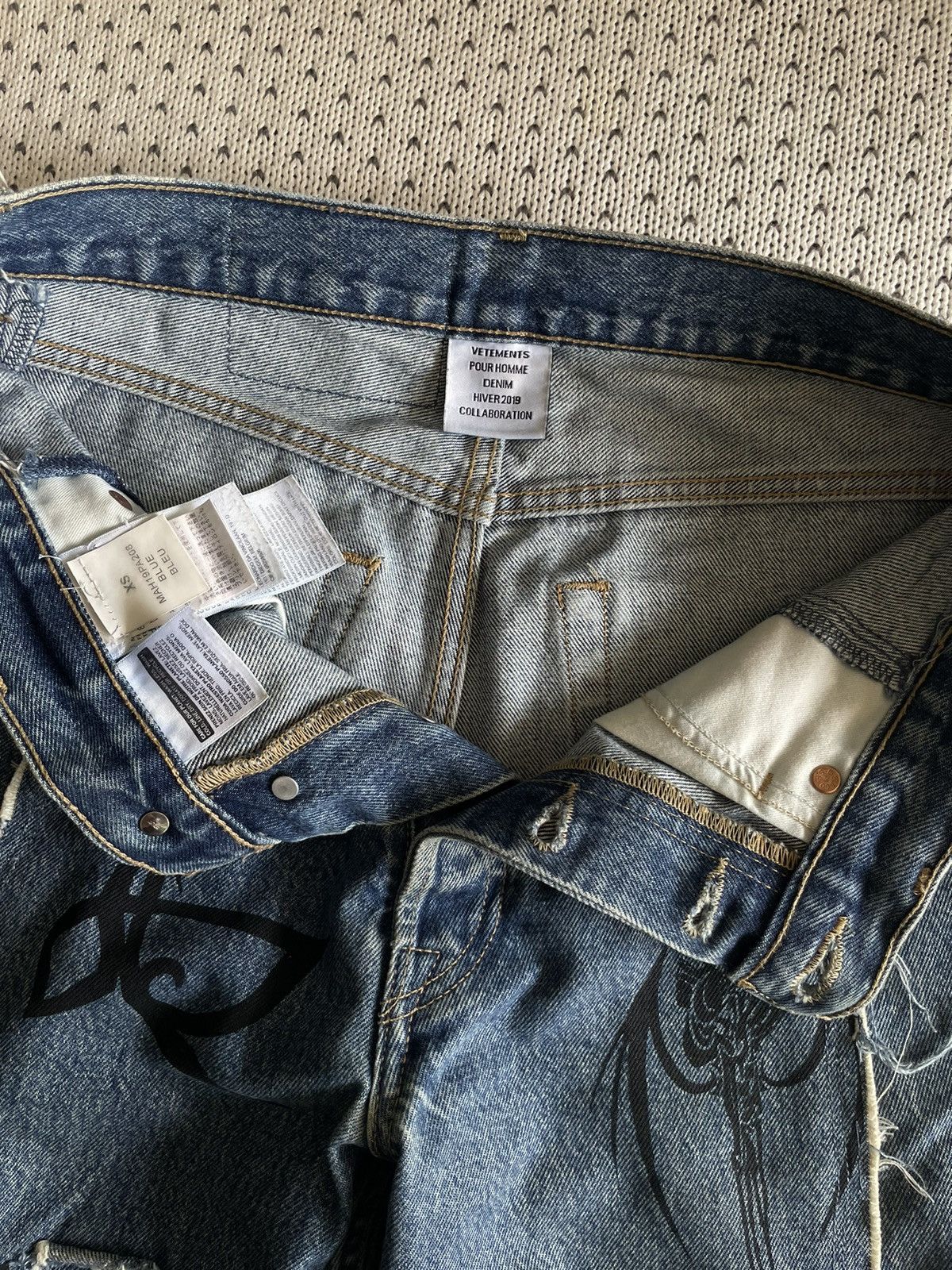 Levi's × Vetements Vetements x Levi’s Tribal Denim Pants Size US 29 - 9 Thumbnail