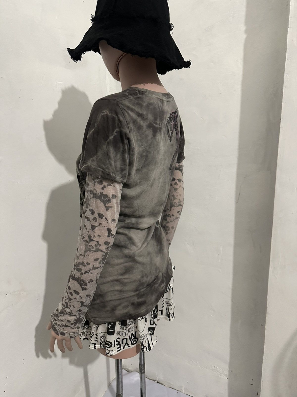 Japanese Brand Sinful Tshirt with Skull Tattoo Sleeve Punk Bondage Size M / US 6-8 / IT 42-44 - 7 Thumbnail