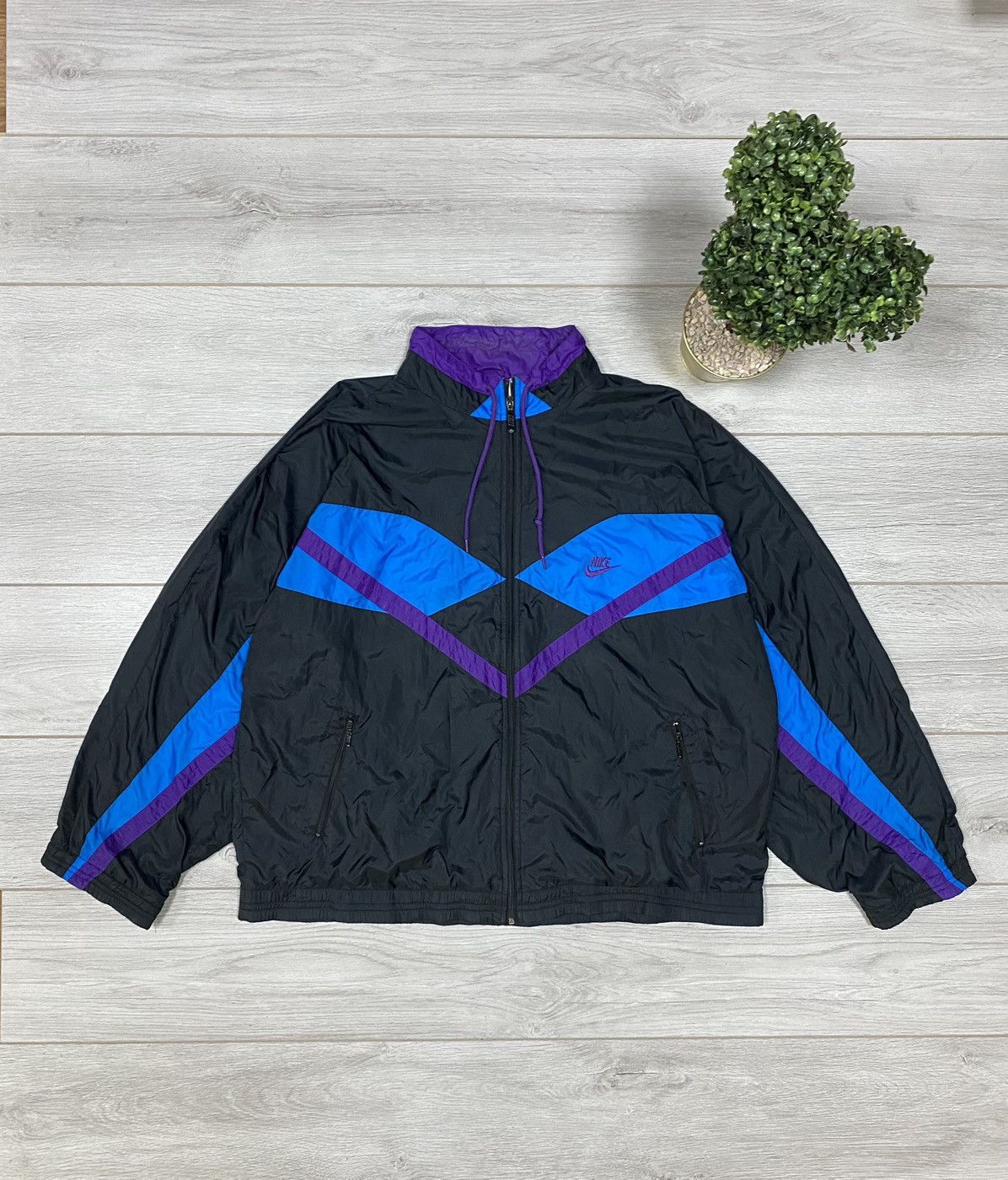 1980s nike windbreaker