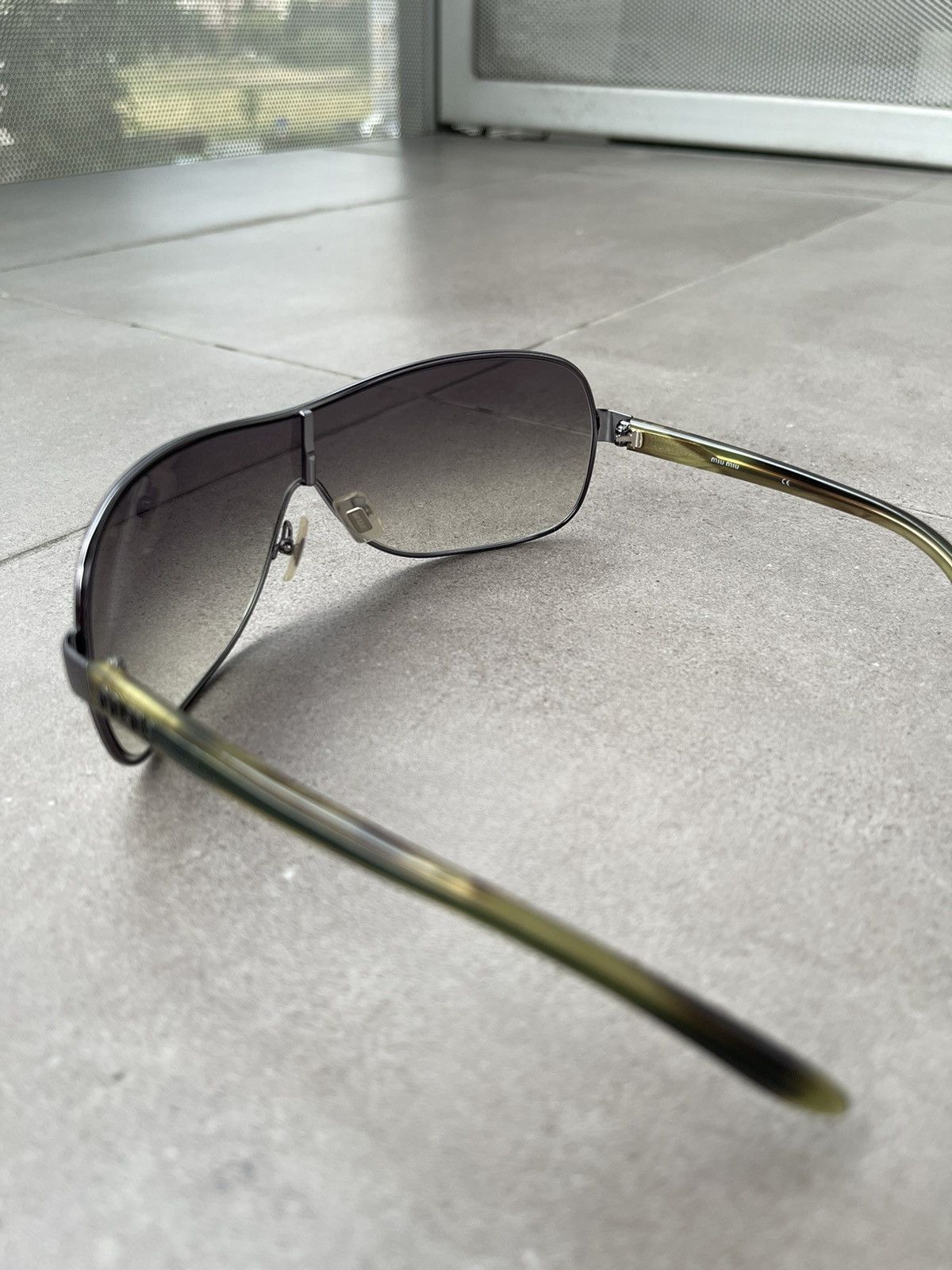 Prada !DS! Miu Miu SMU50G 5AV-2Q1 Marble Silver Shield Sunglasses Size ONE SIZE - 6 Thumbnail