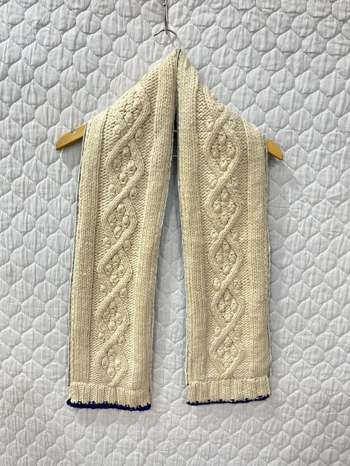Other (Vvvv)🔥🔥LOVERS HOUSE BY SUPER LOVERS SCARF/MUFLER🧣 Size ONE SIZE - 2 Thumbnail