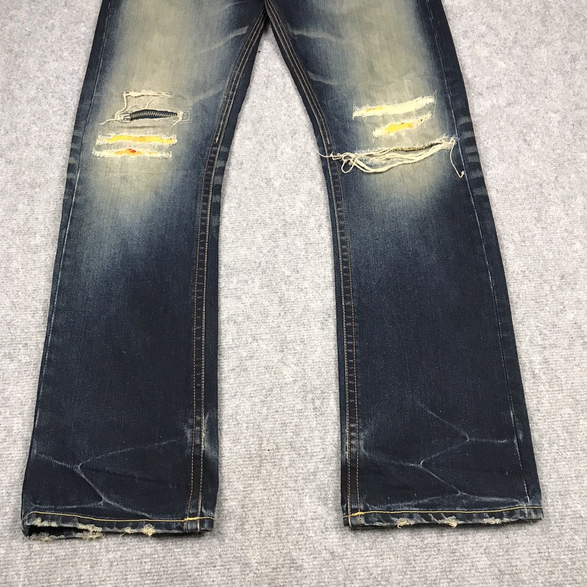 Japanese Brand × TROVE RIPPED DISTRESSED💀BLUE FADED TROVE DENIM PANTS Size US 33 - 2 Thumbnail