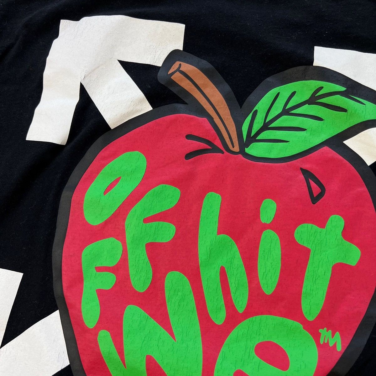 Off-White Off-White Apple Print T Shirt Size US XL / EU 56 / 4 - 3 Thumbnail
