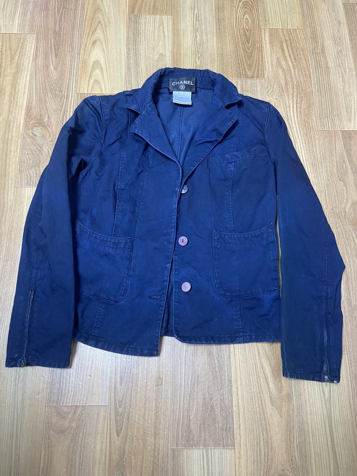 Chanel 38 Chanel three buttons denim jacket Size S / US 4 / IT 40 - 1 Thumbnail