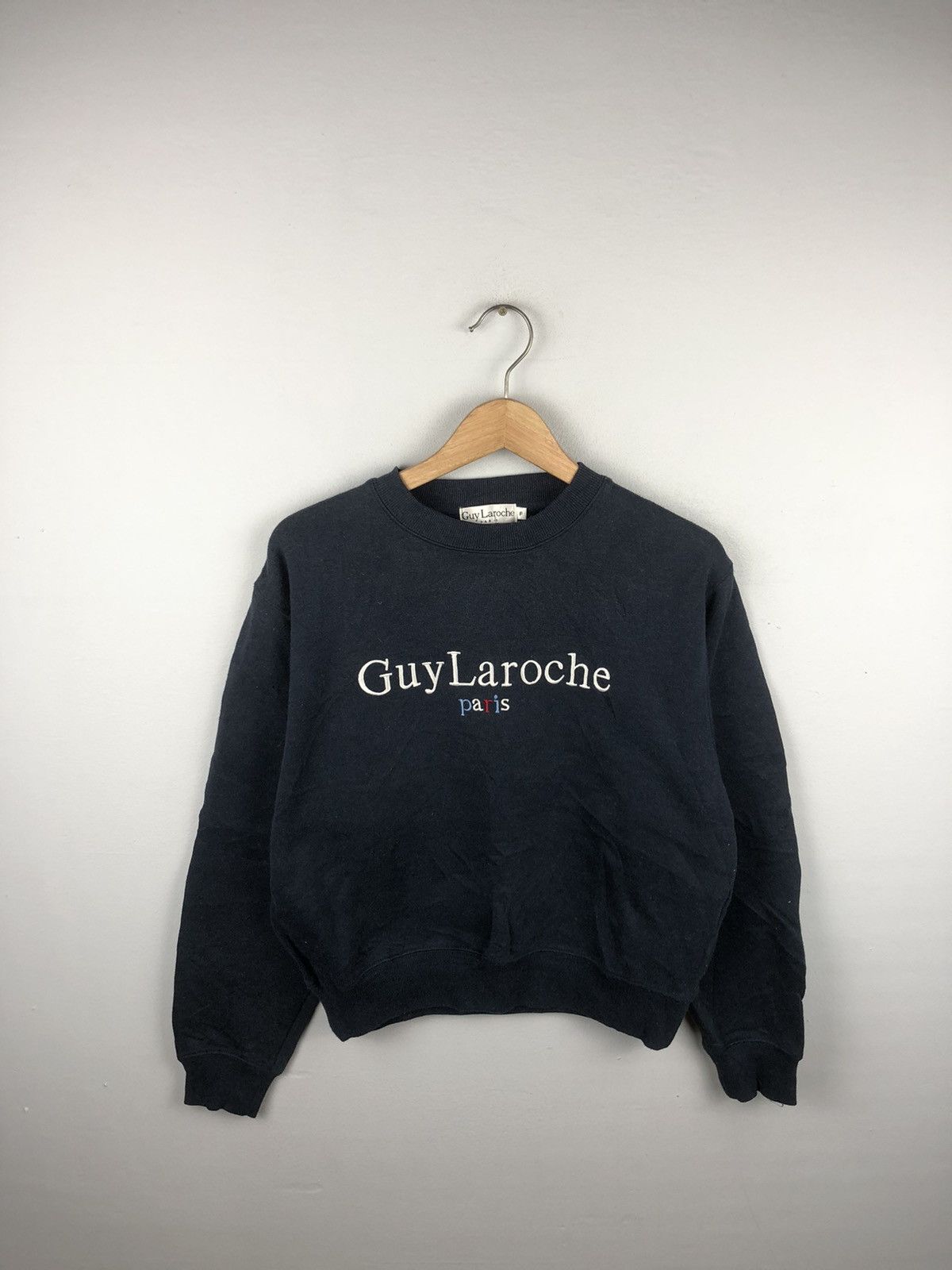 Guy Laroche × Vintage Vintage Guy Laroche Paris Pull Over Sweatshirt Size M / US 6-8 / IT 42-44 - 1 Thumbnail