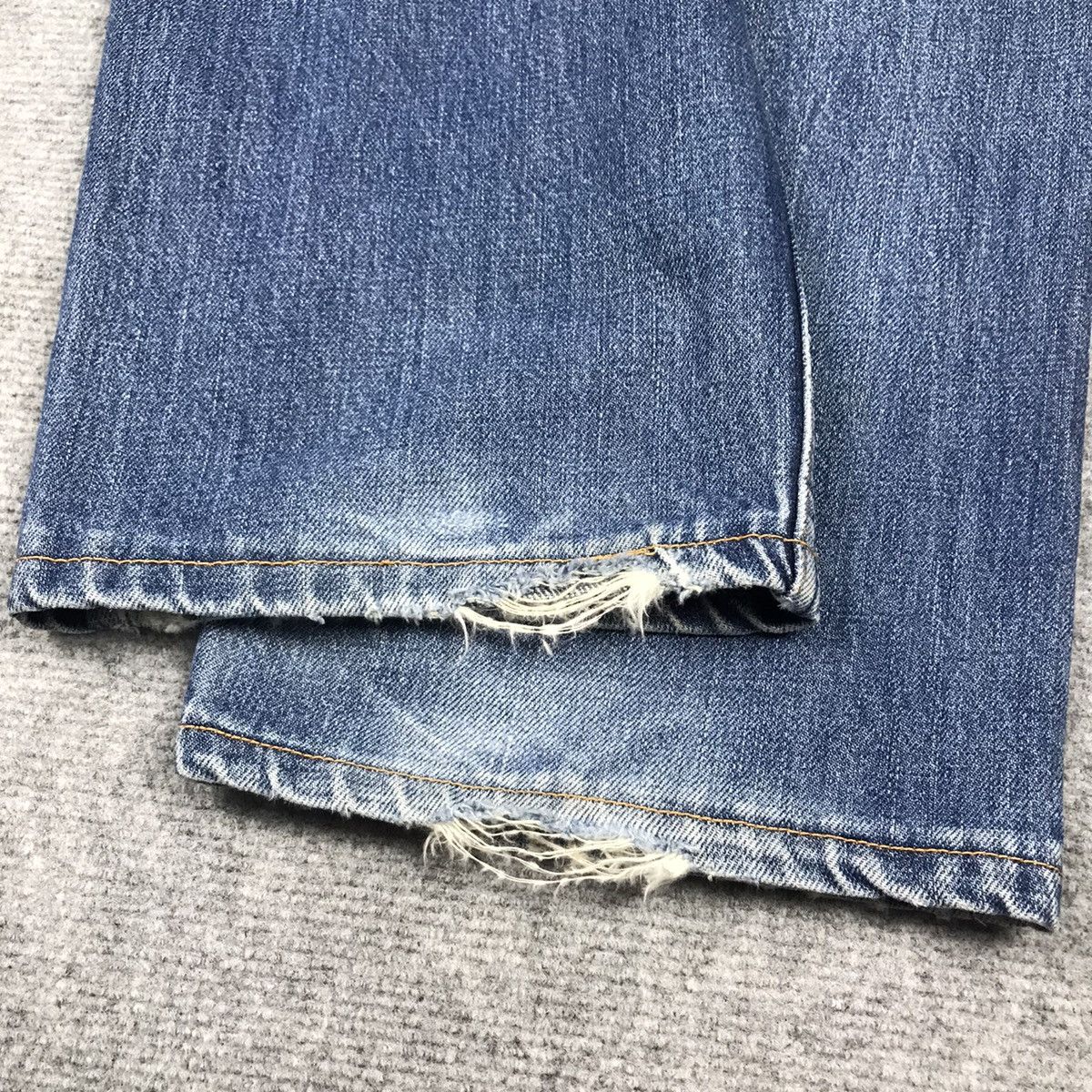 Levi's LEVIS 503 JAPANESE BAGGY BLUE FADED DENIM PANTS Size US 31 - 9 Thumbnail