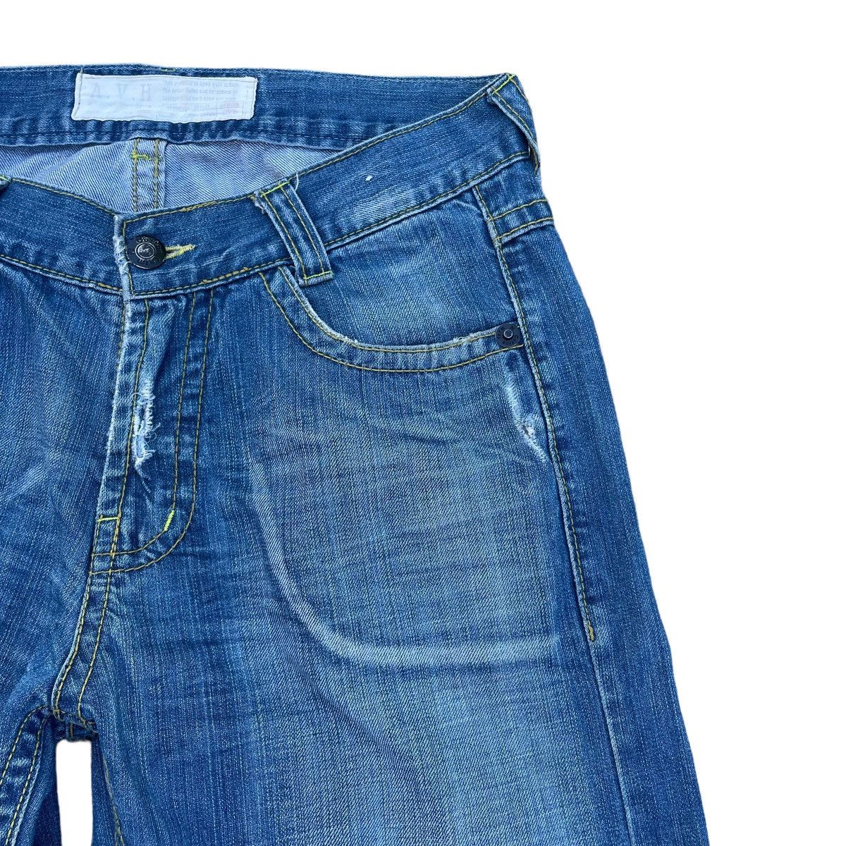 If Six Was Nine × Japanese Brand × Le Grande Bleu (L.G.B.) 🇯🇵 VINTAGE A.V.H LEATHER PATCH DENIM PANTS Size US 32 / EU 48 - 7 Thumbnail