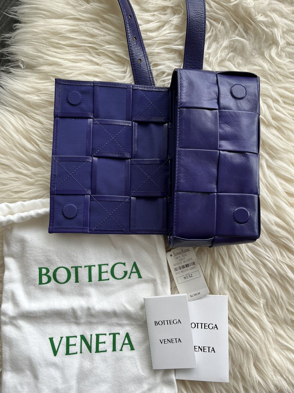 Bottega Veneta Super Runway Brand New $2,300 Value Cassette Crossbody Bag Size ONE SIZE - 12 Thumbnail
