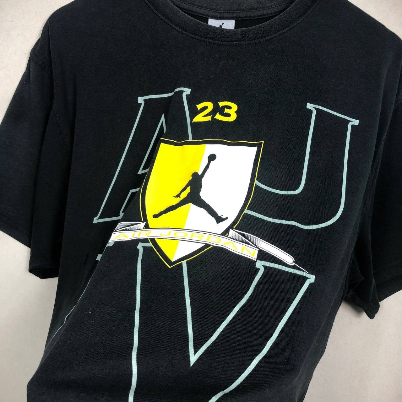 Jordan Brand × Nike Y2K Air Jordan Big Logo Black Printed Tshirt AJ Tees Size US M / EU 48-50 / 2 - 4 Thumbnail