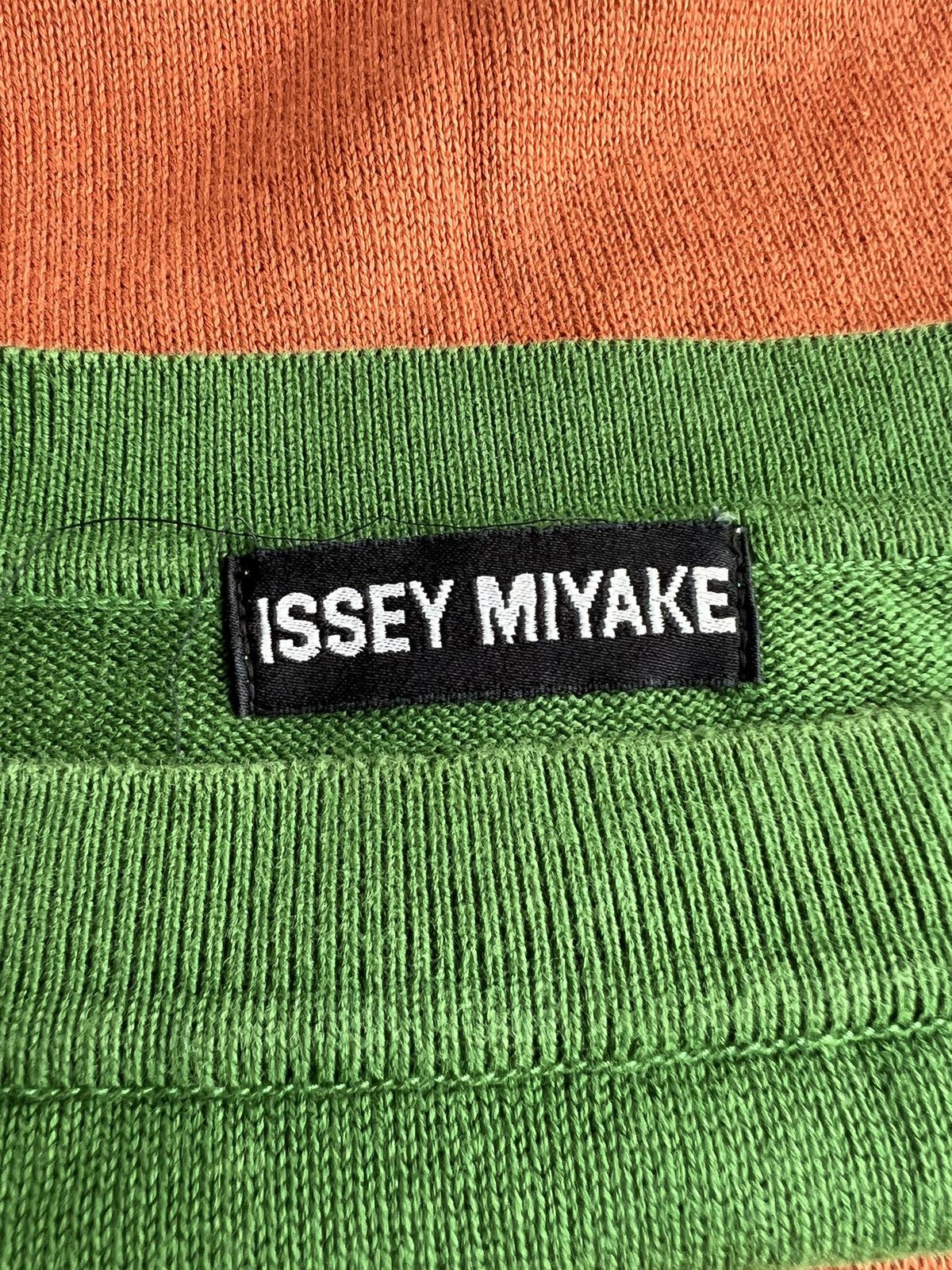Issey Miyake FW98 Issey Miyake Men Boat Neck Colorway Border Sweater Size US L / EU 52-54 / 3 - 10 Thumbnail