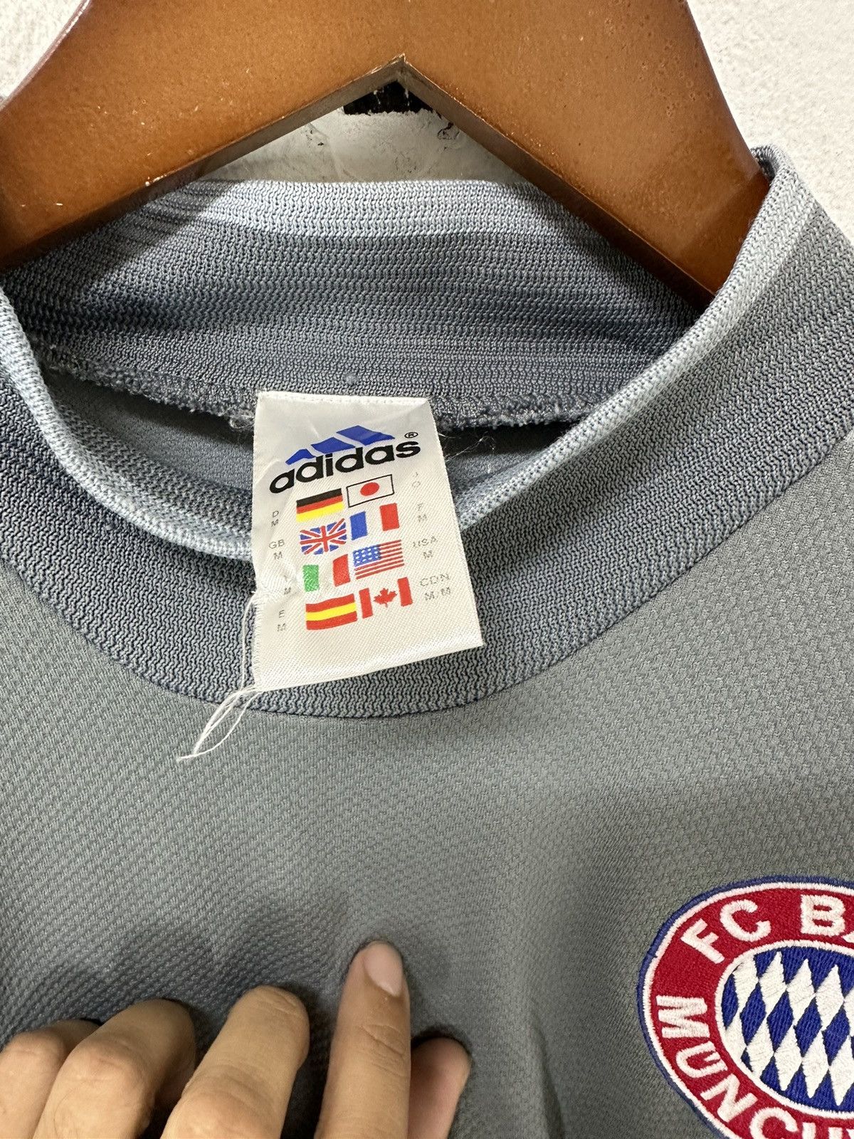 Adidas Y2K Bayern Munich Oliver khan Jersey Keepers Design No1 Size US M / EU 48-50 / 2 - 4 Thumbnail