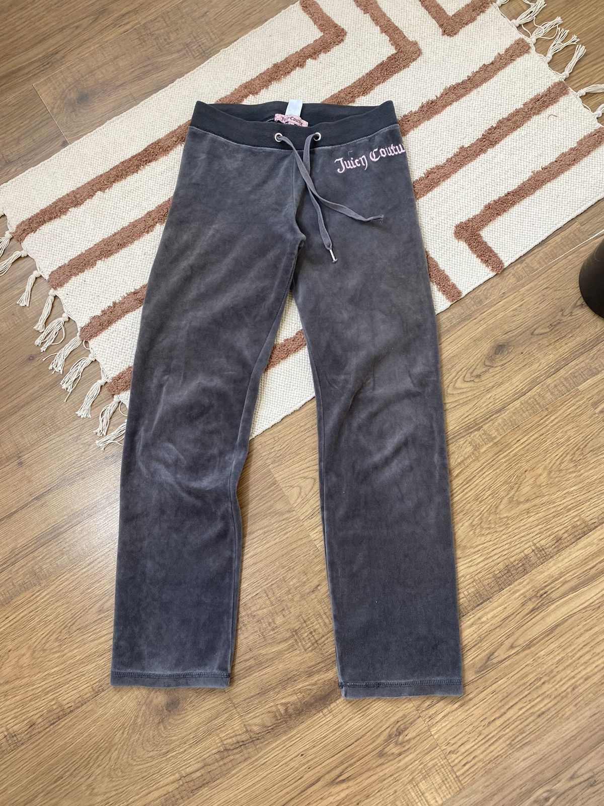 Juicy Couture VINTAGE JUICY COUTURE VELOUR TRACKSUIT Size L / US 10 / IT 46 - 4 Thumbnail