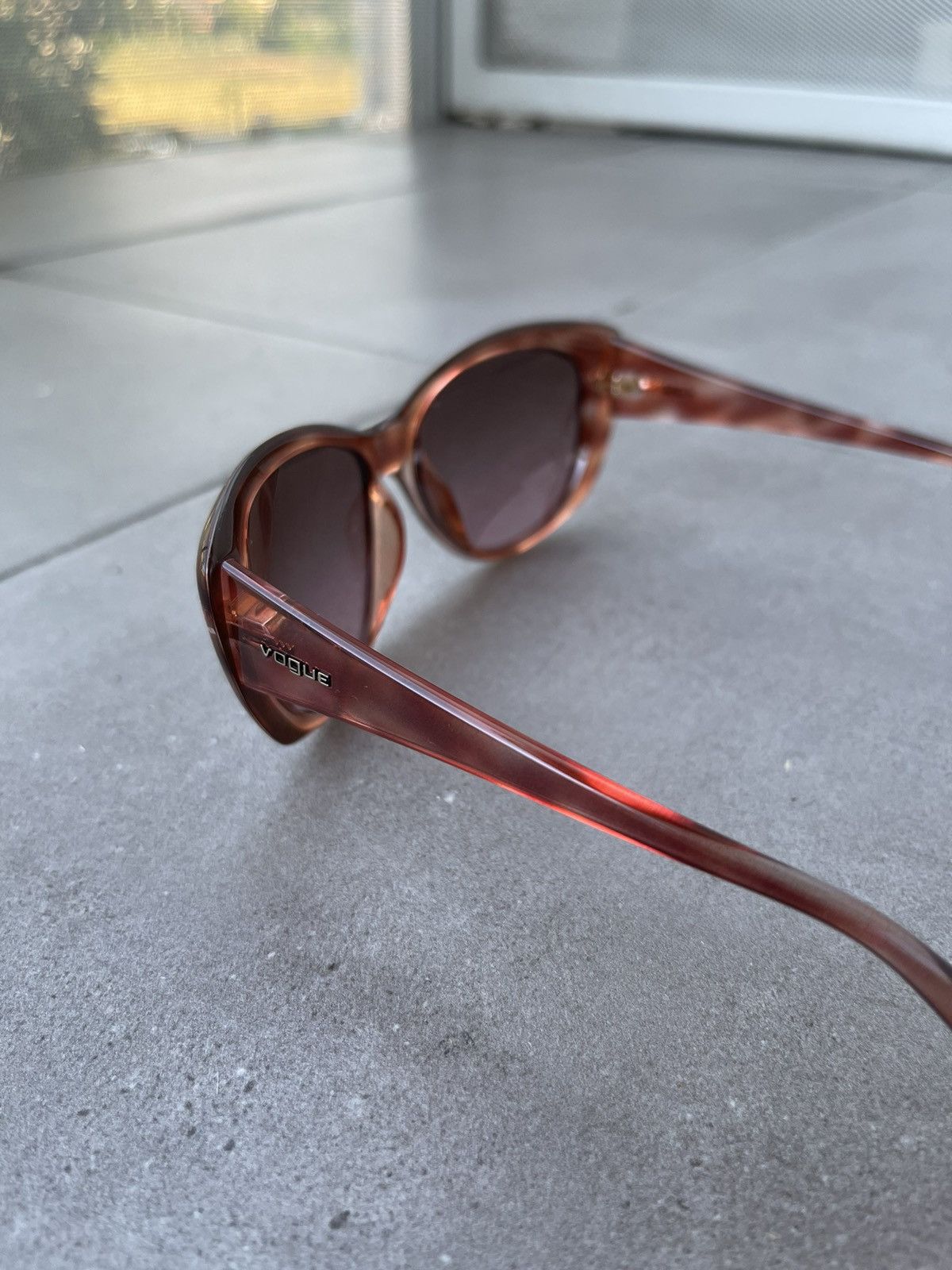 Vogue Vogue VO 2726-S 1950/14 Marble Peach Cat Eyes Sunglasses Size ONE SIZE - 6 Thumbnail