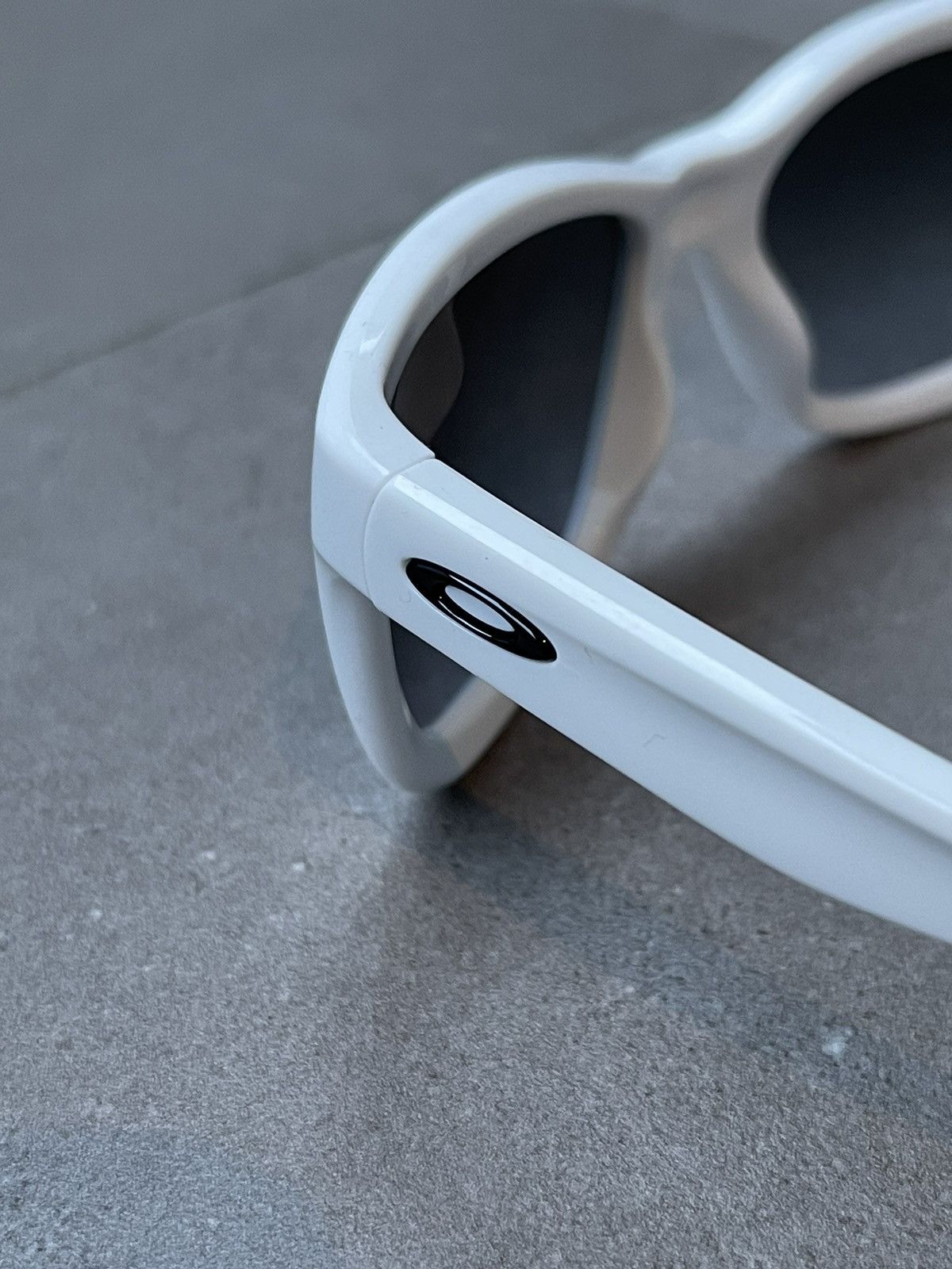 Oakley Oakley OO9179-02 "Forchand" White Sunglasses Size ONE SIZE - 7 Thumbnail