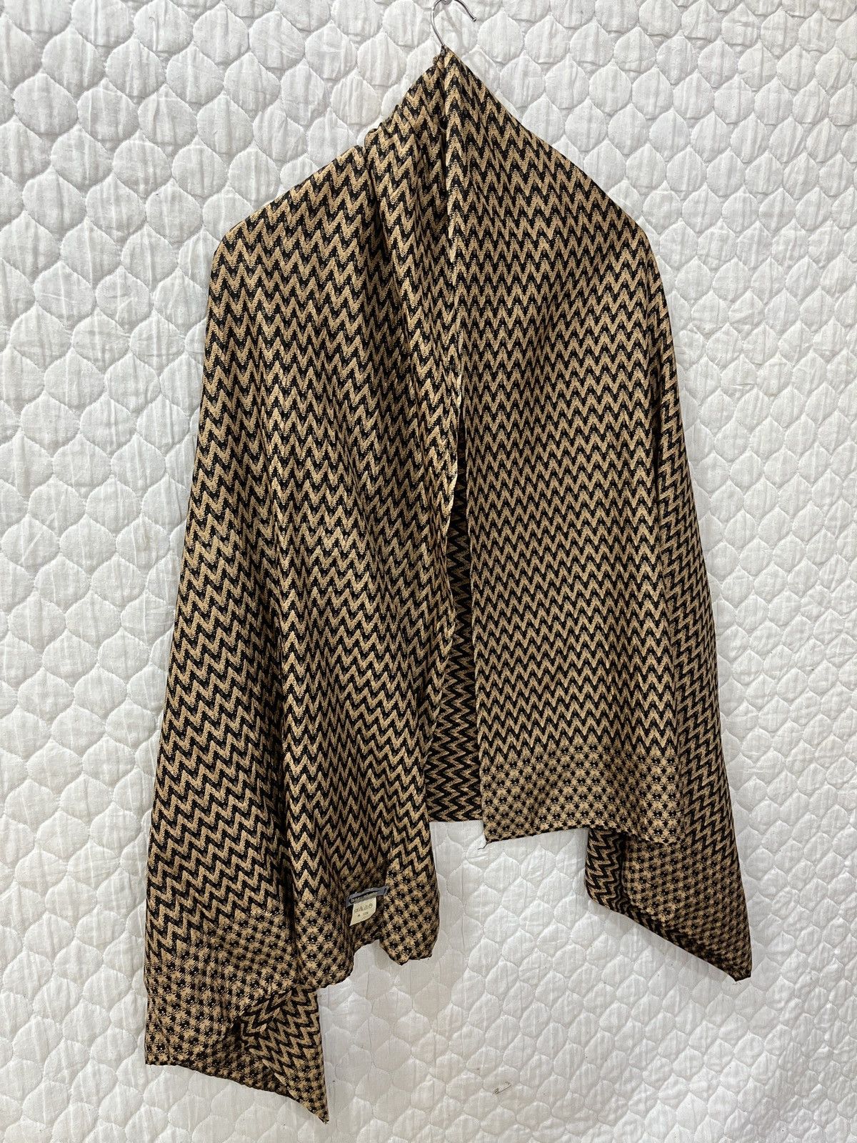 Issey Miyake 🔥🔥🔥 ISSEY MIYAKE LARGE SCARF Size ONE SIZE - 3 Thumbnail