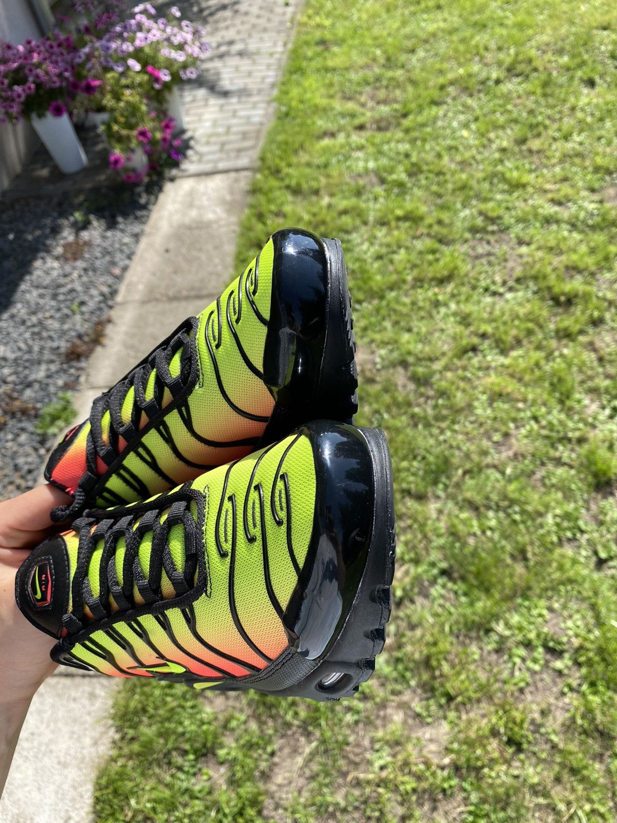 Nike Nike Air Max Plus TN „Black Volt Solar Red” womens sneakers Size US 7 / IT 37 - 16 Thumbnail