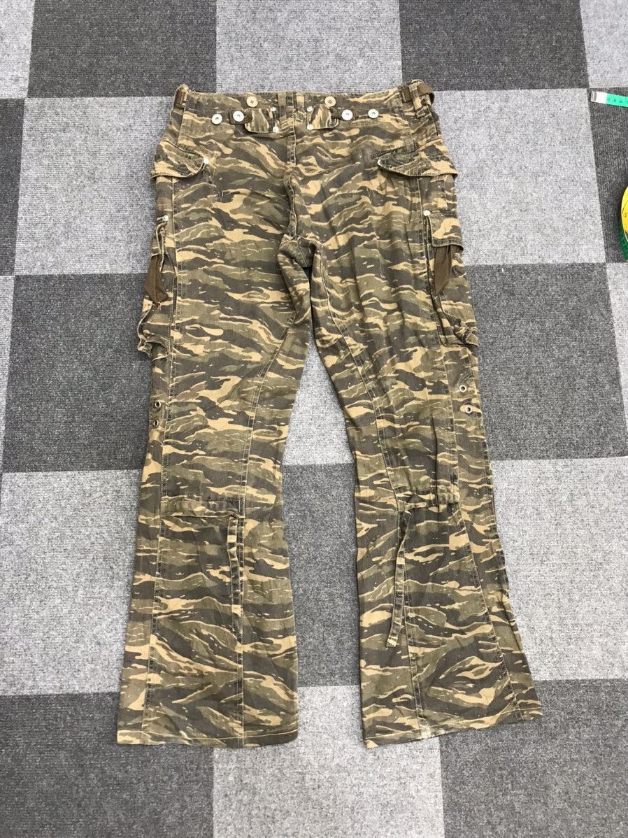 Japanese Brand × Seditionaries Flare DAILY NEWS Seditionaries Camo Multipockets Pant Size US 30 / EU 46 - 9 Thumbnail
