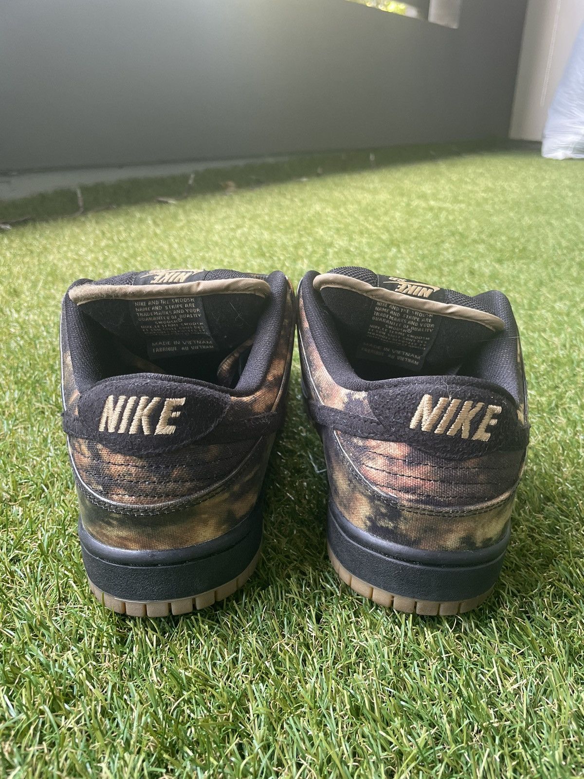 Nike Nike SB Dunk Low Premium Pushead 2 2012 Size 9 Size US 9 / EU 42 - 5 Thumbnail