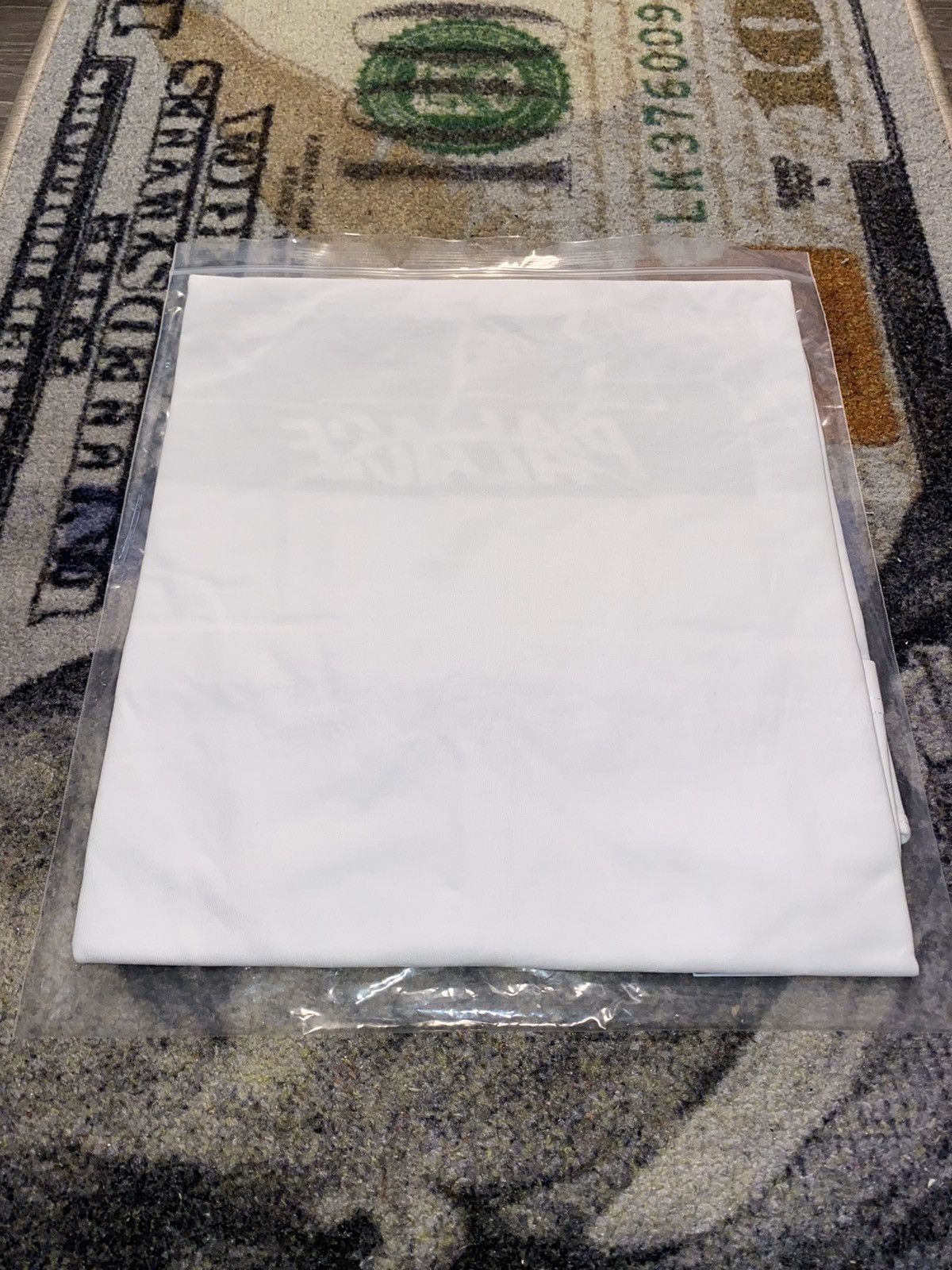 Palace Palace Tri-Ripped T-Shirt Size US XXL / EU 58 / 5 - 2 Thumbnail