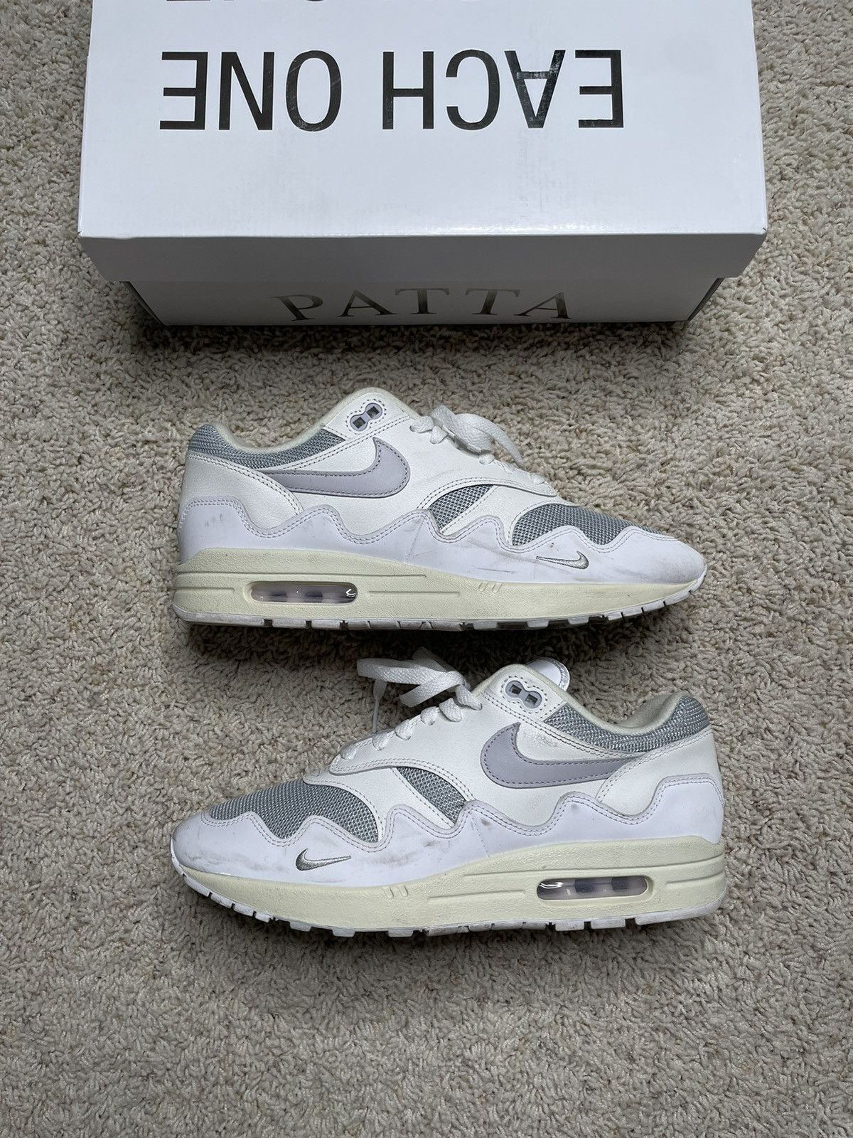 Nike Nike Air Max 1 x Patta “Platinum” Size US 10.5 / EU 43-44 - 1 Thumbnail